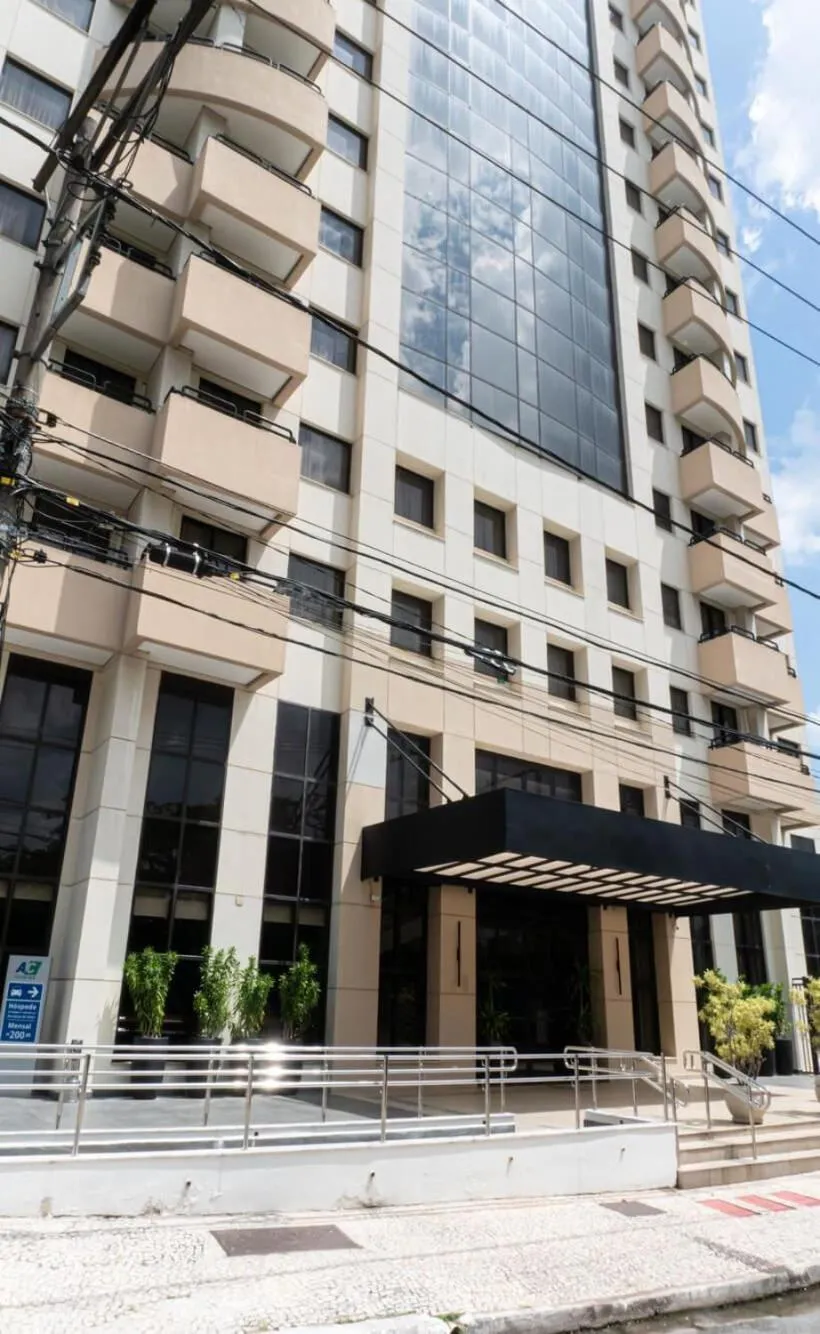 Property building in FLAT in DENTRO DO HOTEL 4 ESTRELAS - RUA DIOGO MOREIRA 247 , CORAÇÃO DA FARIA LIMA - ÓTIMA LOCALIZAÇÃO, e CONFORTO