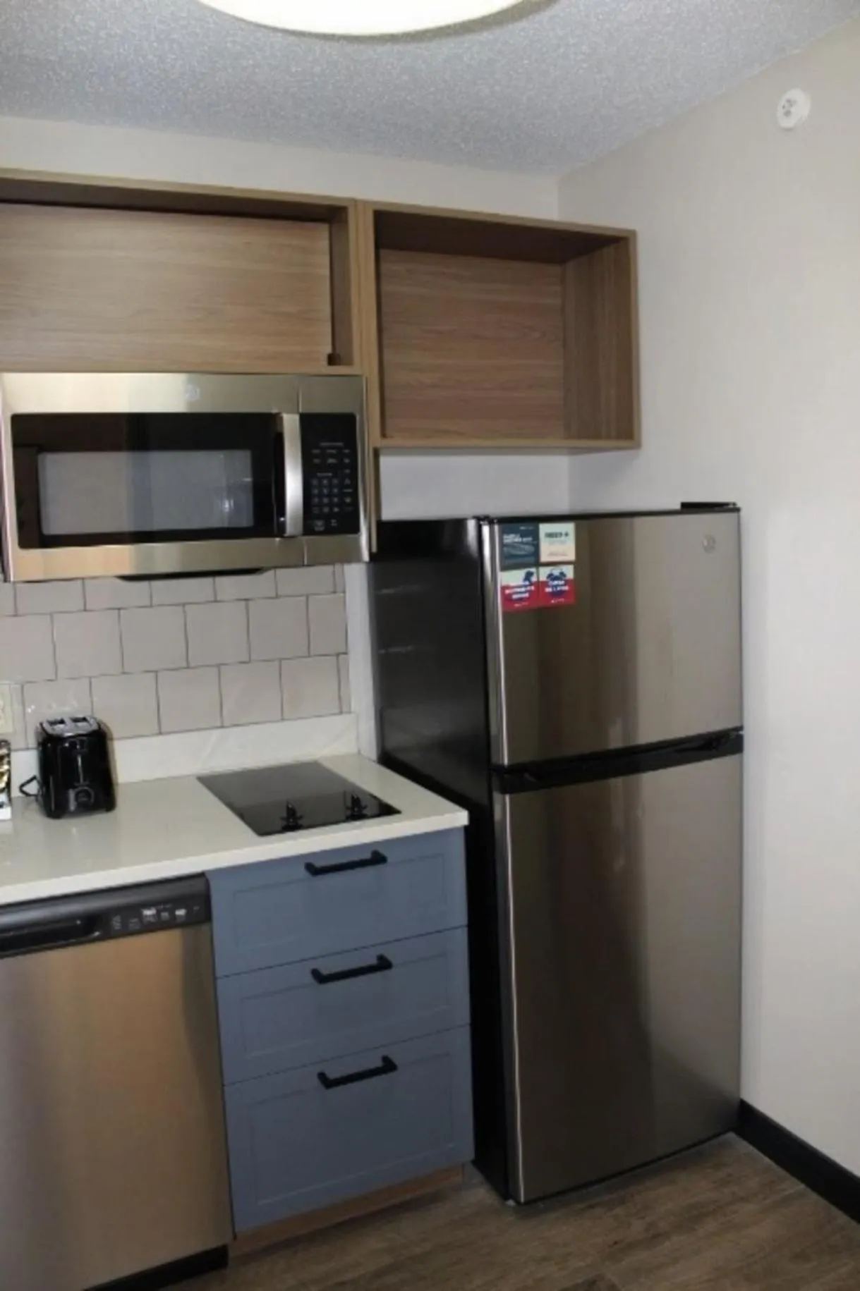 Photo of the whole room in Candlewood Suites Southfield - Detroit by IHG