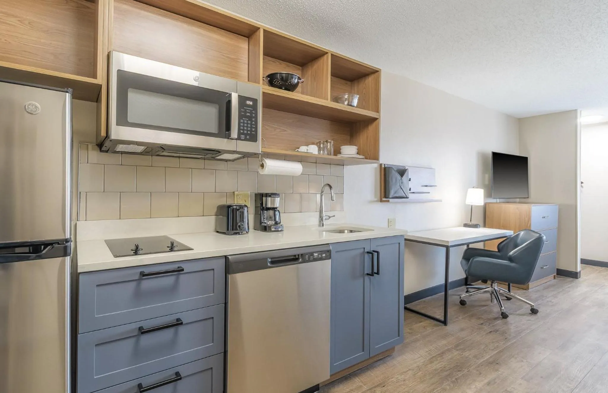 Photo of the whole room in Candlewood Suites Southfield - Detroit by IHG