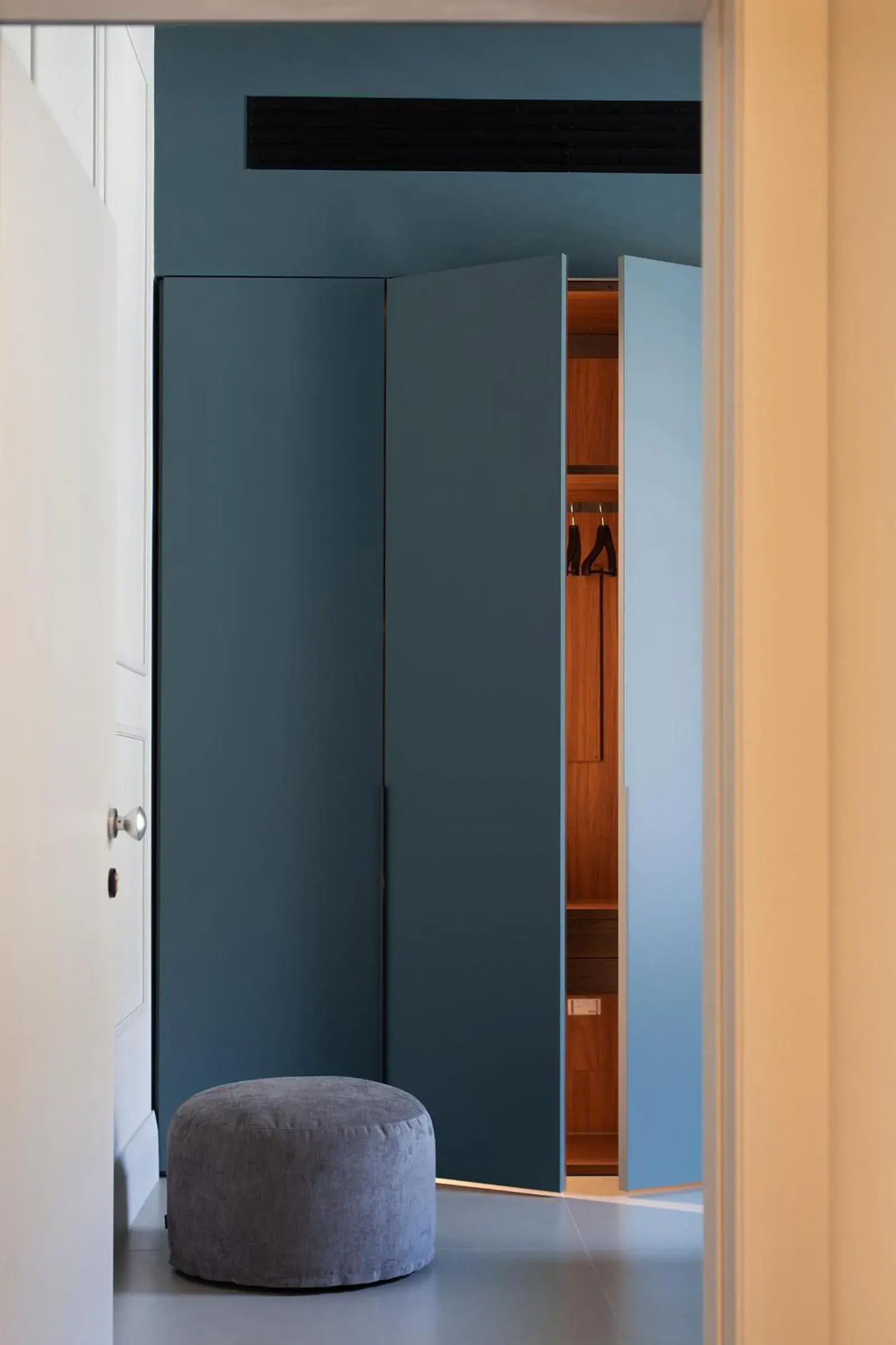 wardrobe in Palazzo Giusti Lecce - Exclusive Boutique hotel wardrobe in Palazzo Giusti Lecce - Exclusive Boutique hotel