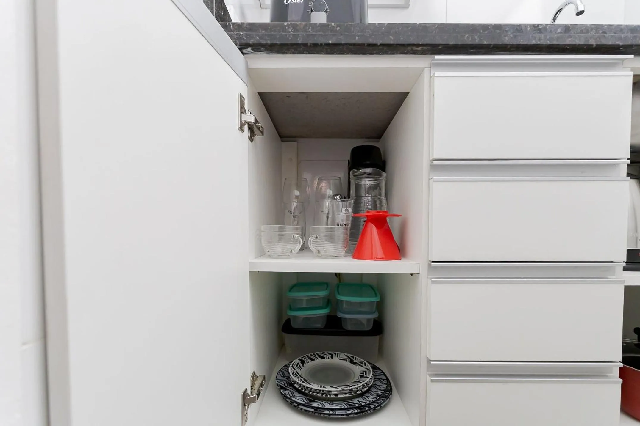 Kitchen or kitchenette in Ed. Charlie Chaplin | Prédio no coração de Curitiba | Gonzaga Stays