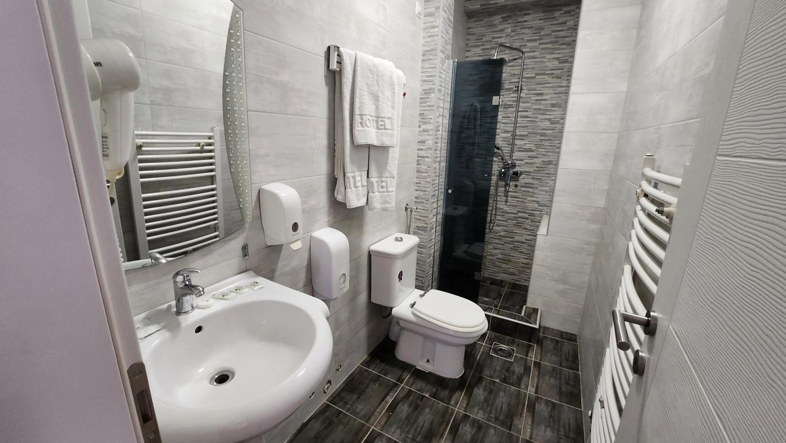 Hotel Rile Men Blue