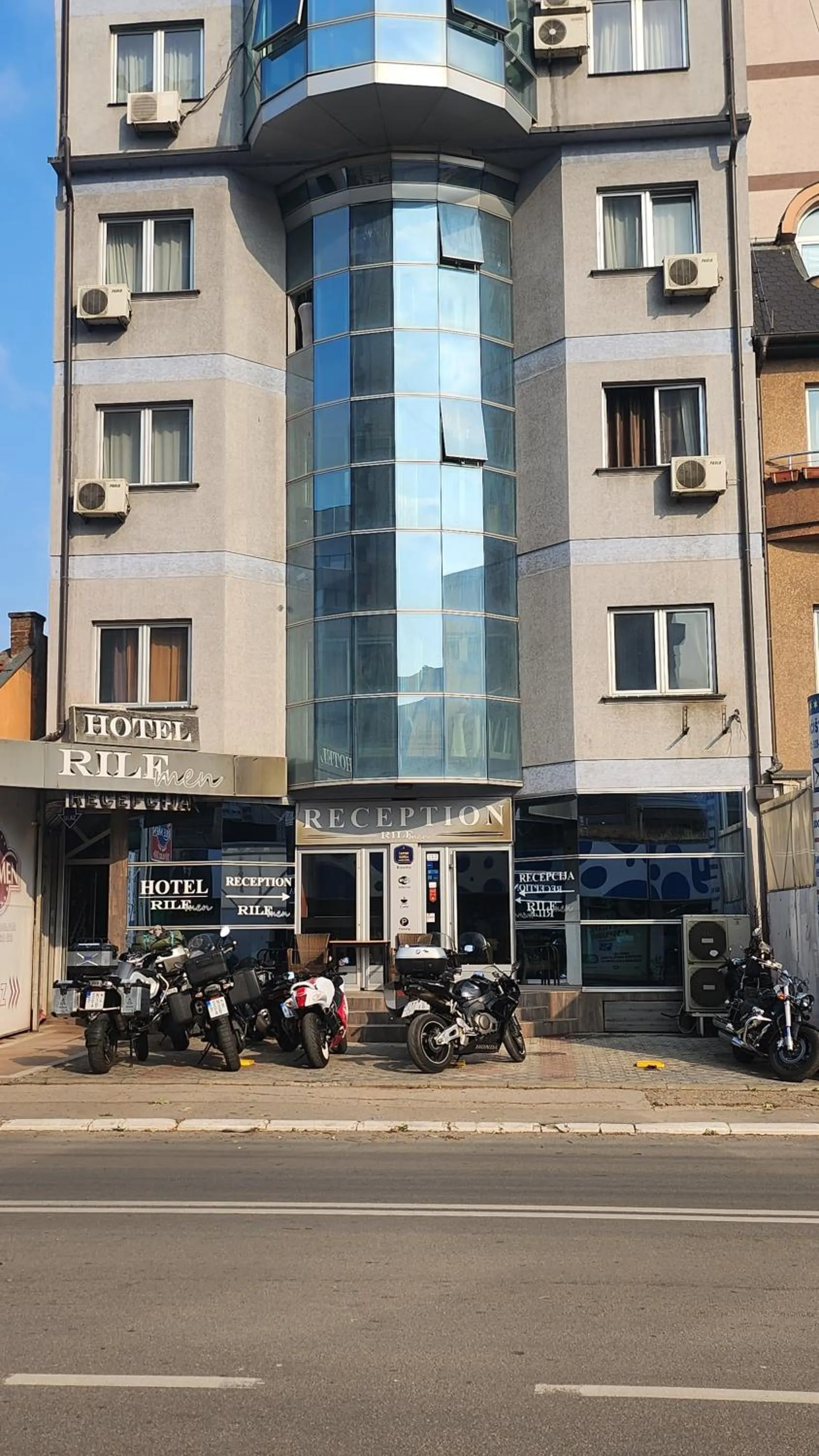 Hotel Rile Men Blue