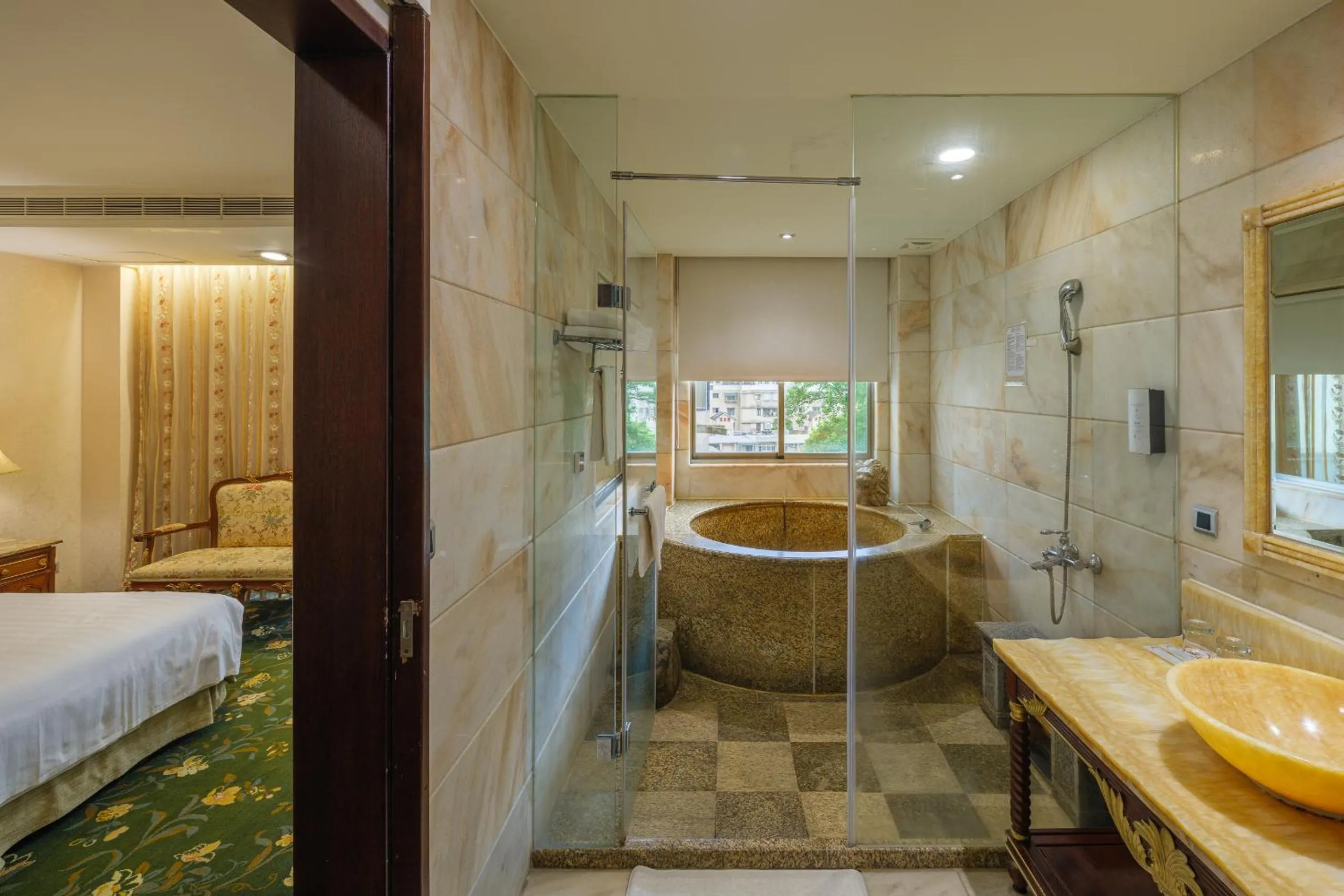 Bathroom in Grand Pleasure Spring Hotel