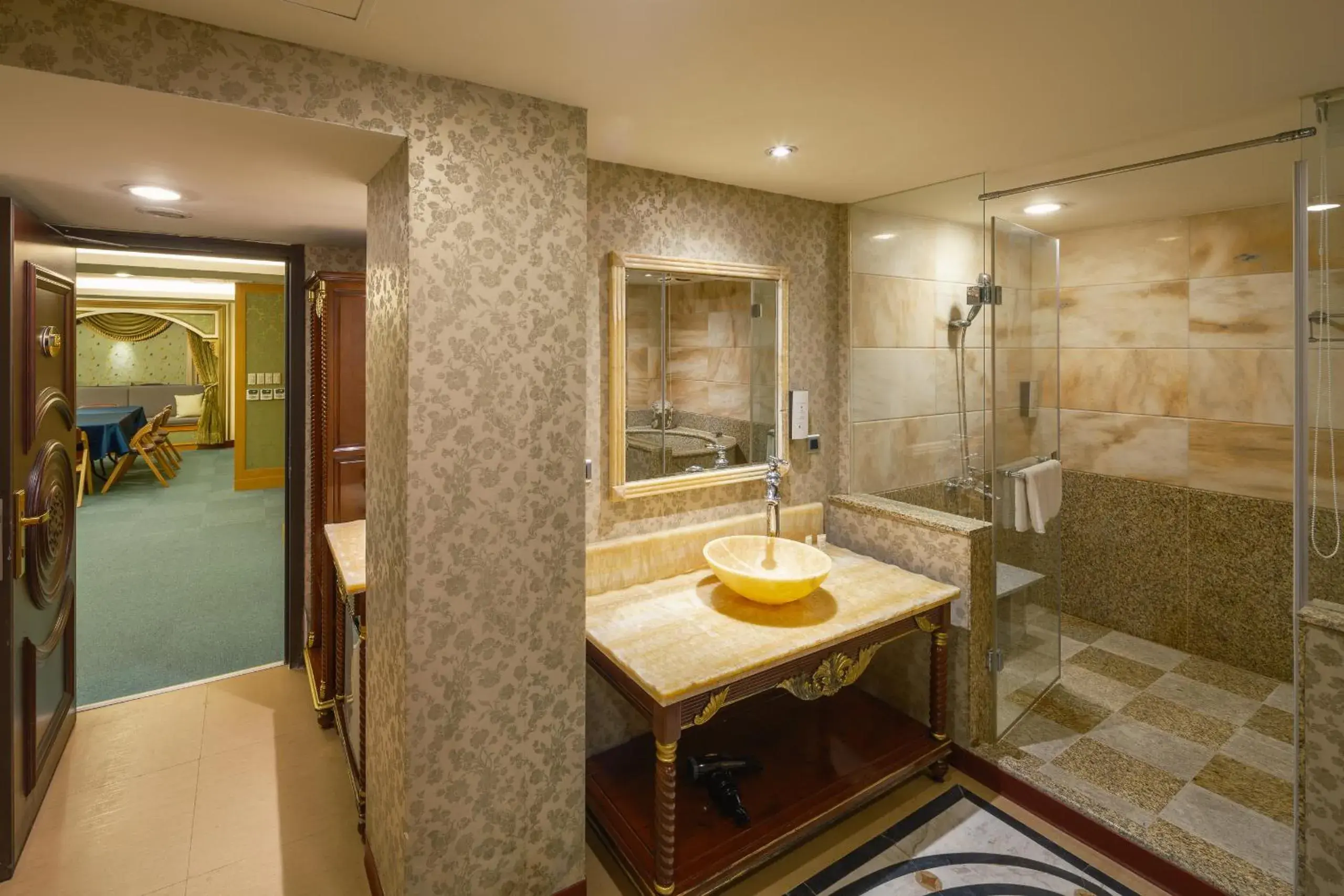 Hot Spring Bath in Grand Pleasure Spring Hotel Hot Spring Bath in Grand Pleasure Spring Hotel