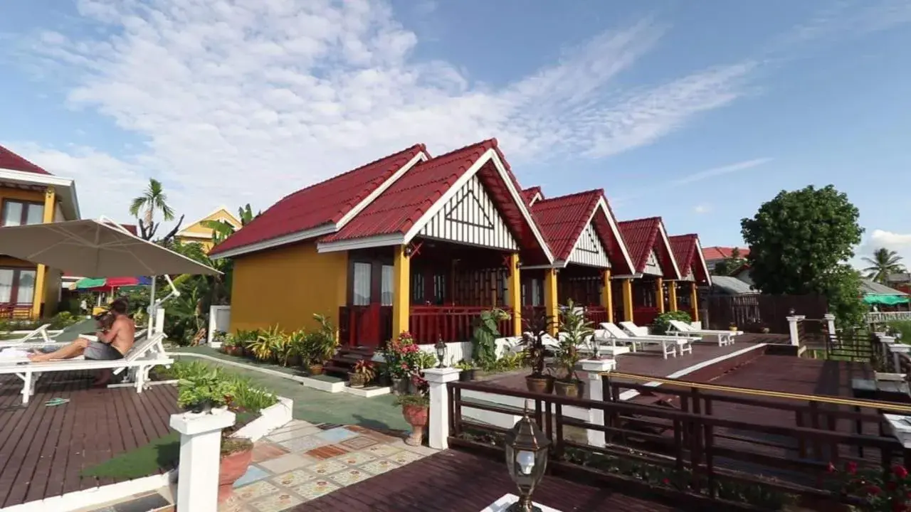 Property building in golden hotel dondet Property building in golden hotel dondet