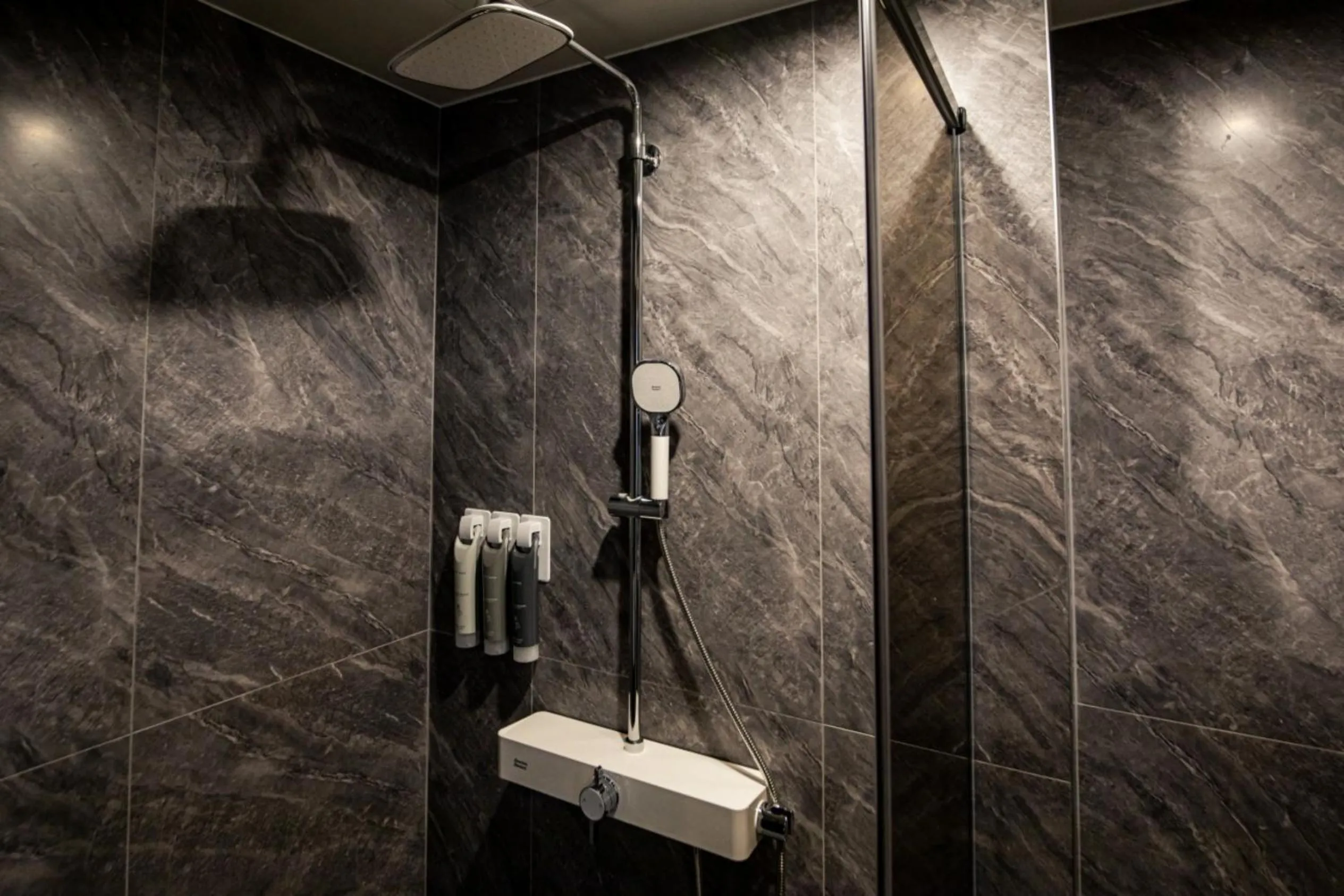 Shower in Jeju Bolton Hotel