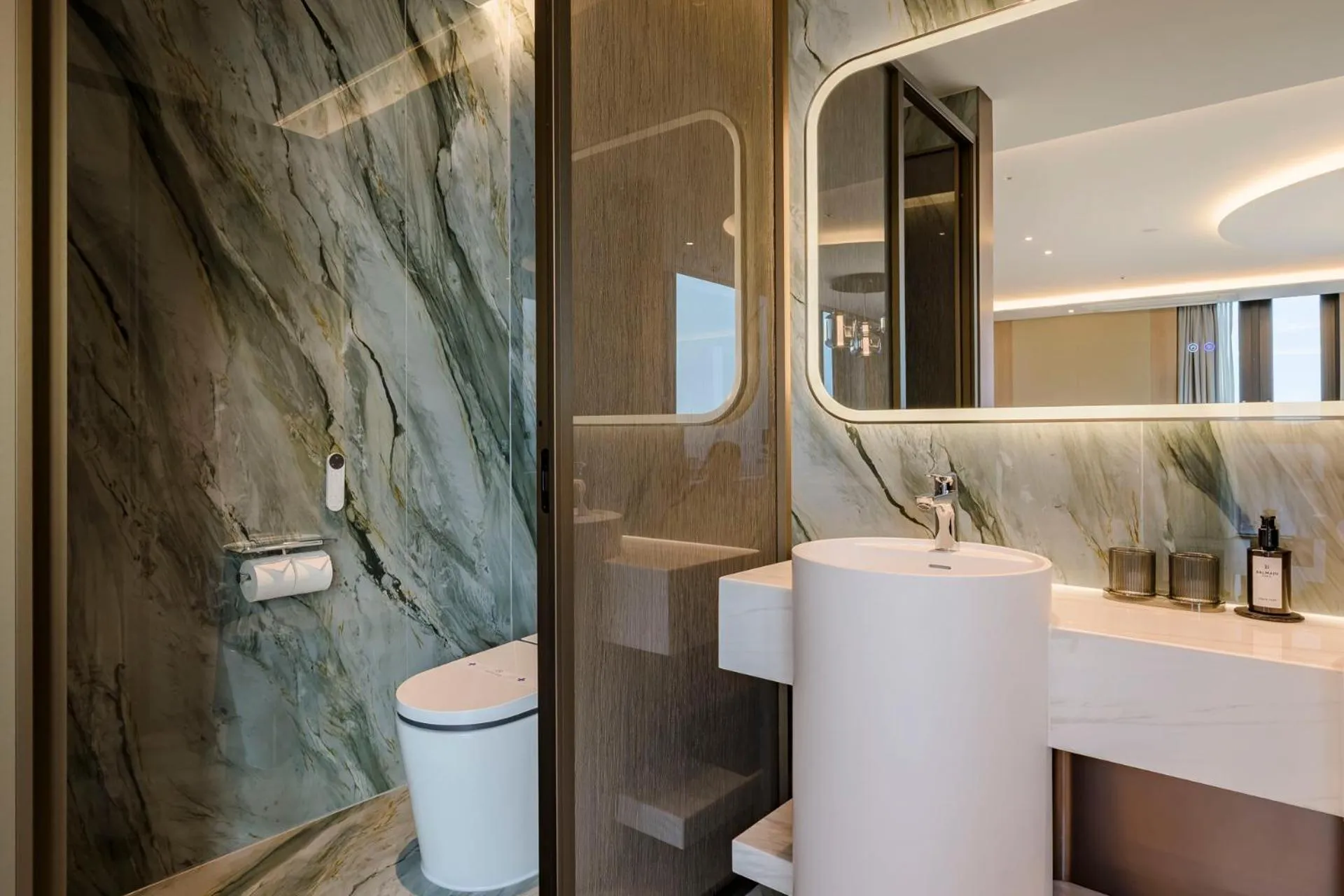 Toilet in Jeju Bolton Hotel