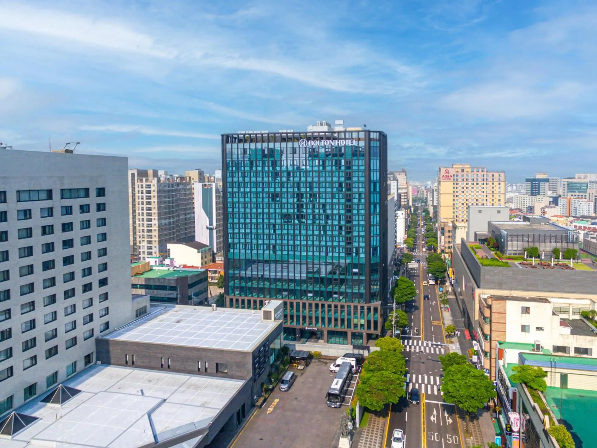 Property building in Jeju Bolton Hotel