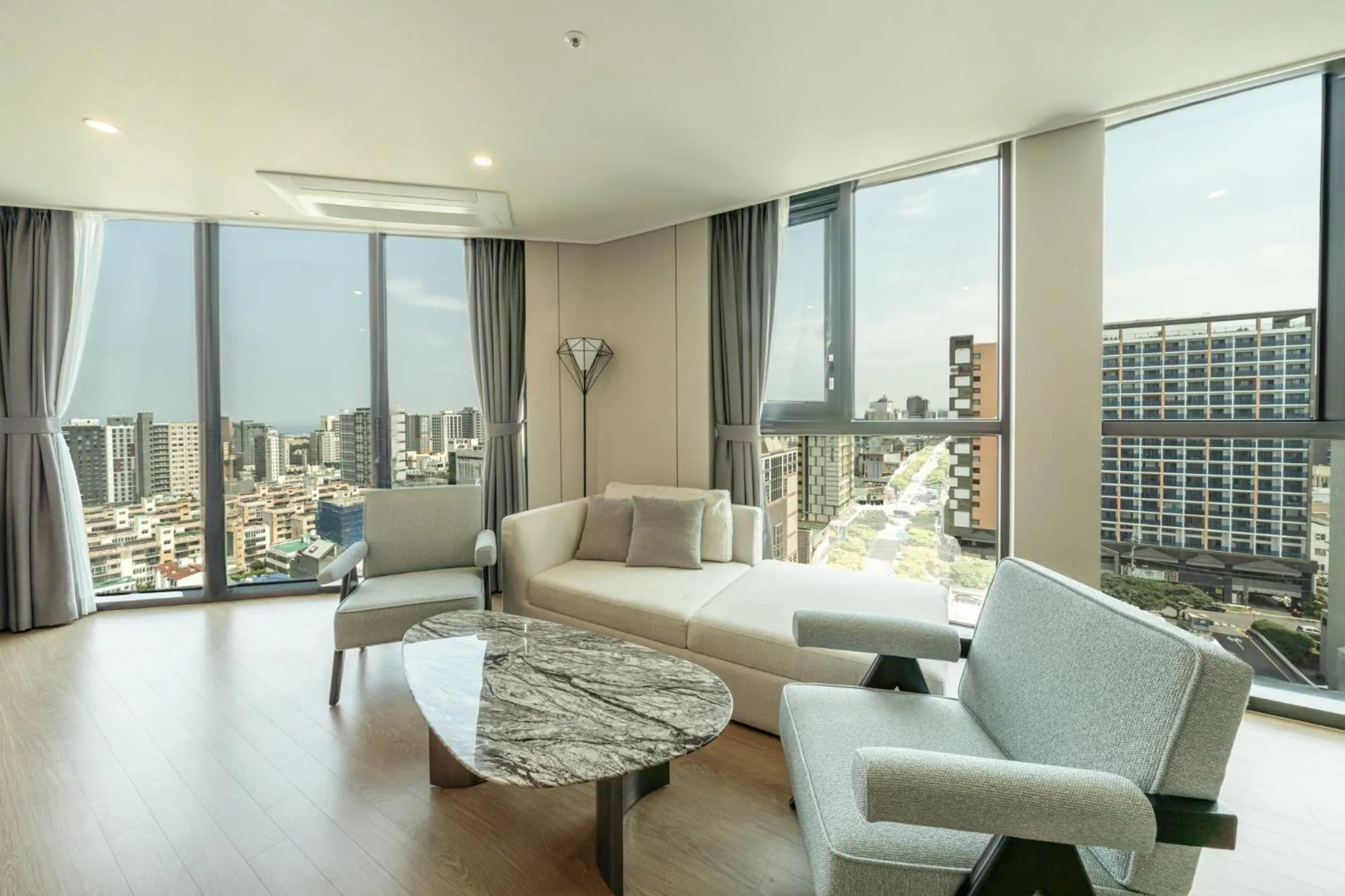 Living room in Jeju Bolton Hotel