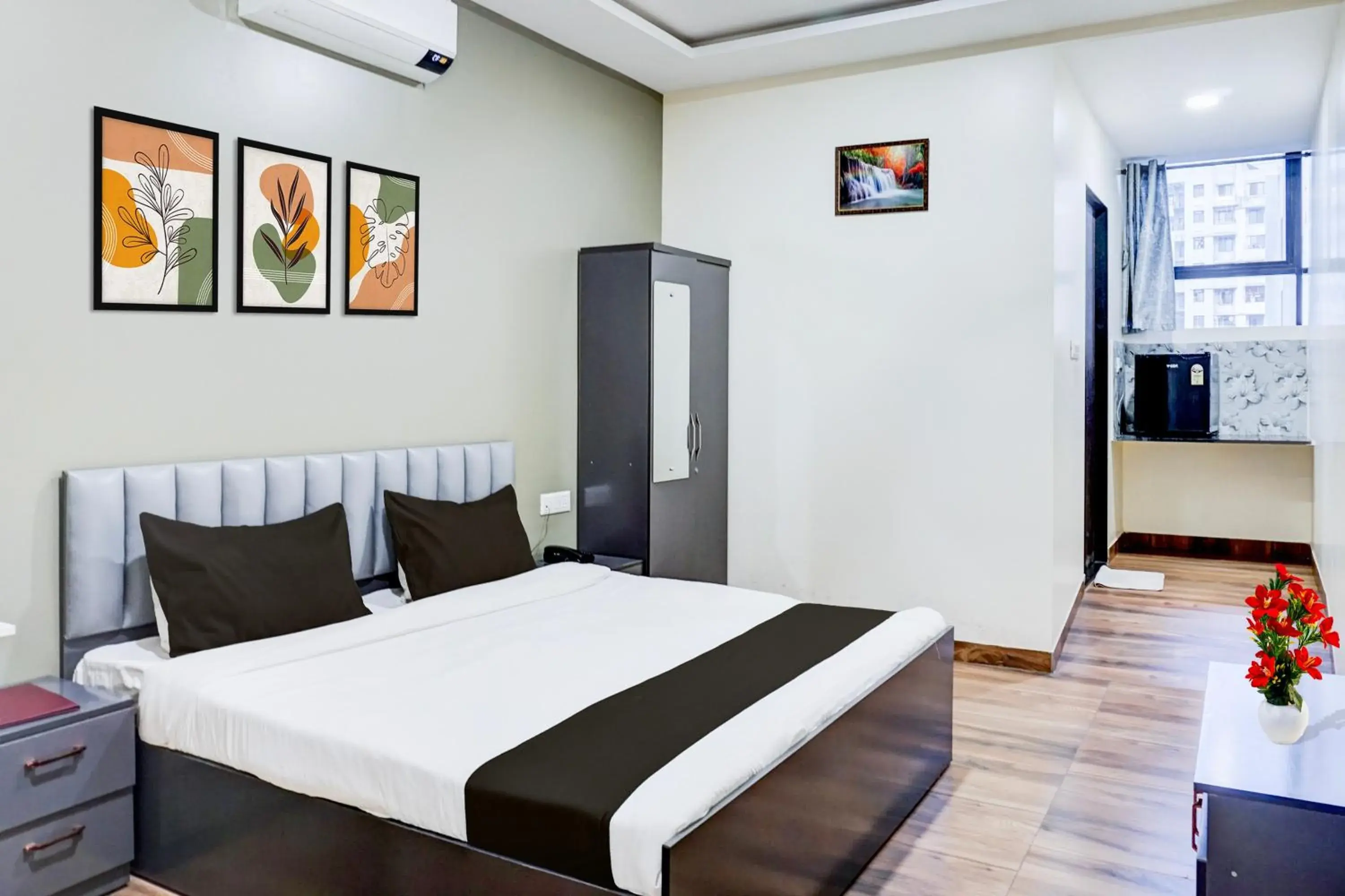 Bedroom, Bed in Super Collection O Pashan-Sus Road Baner Formerly Grey Stone Bedroom, Bed in Super Collection O Pashan-Sus Road Baner Formerly Grey Stone