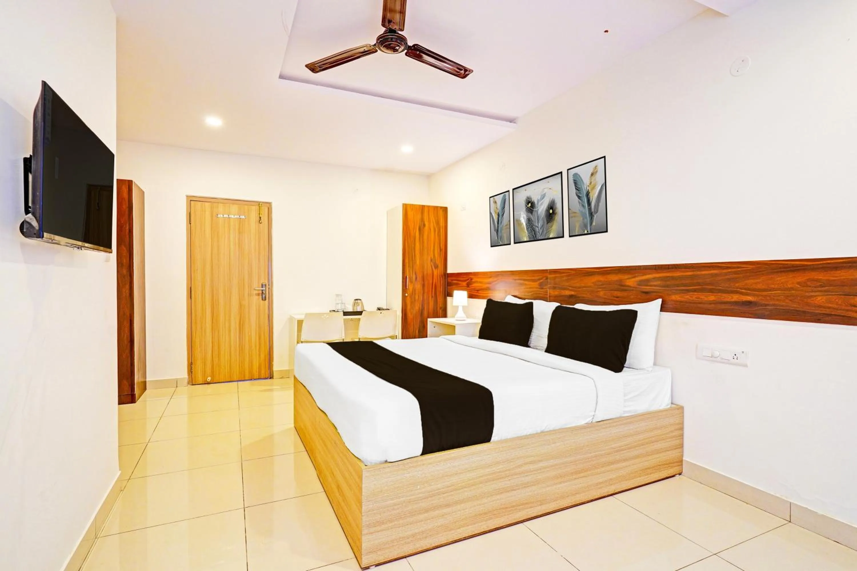 Bedroom, Bed in Super Townhouse Muthurayya Swamy Layout