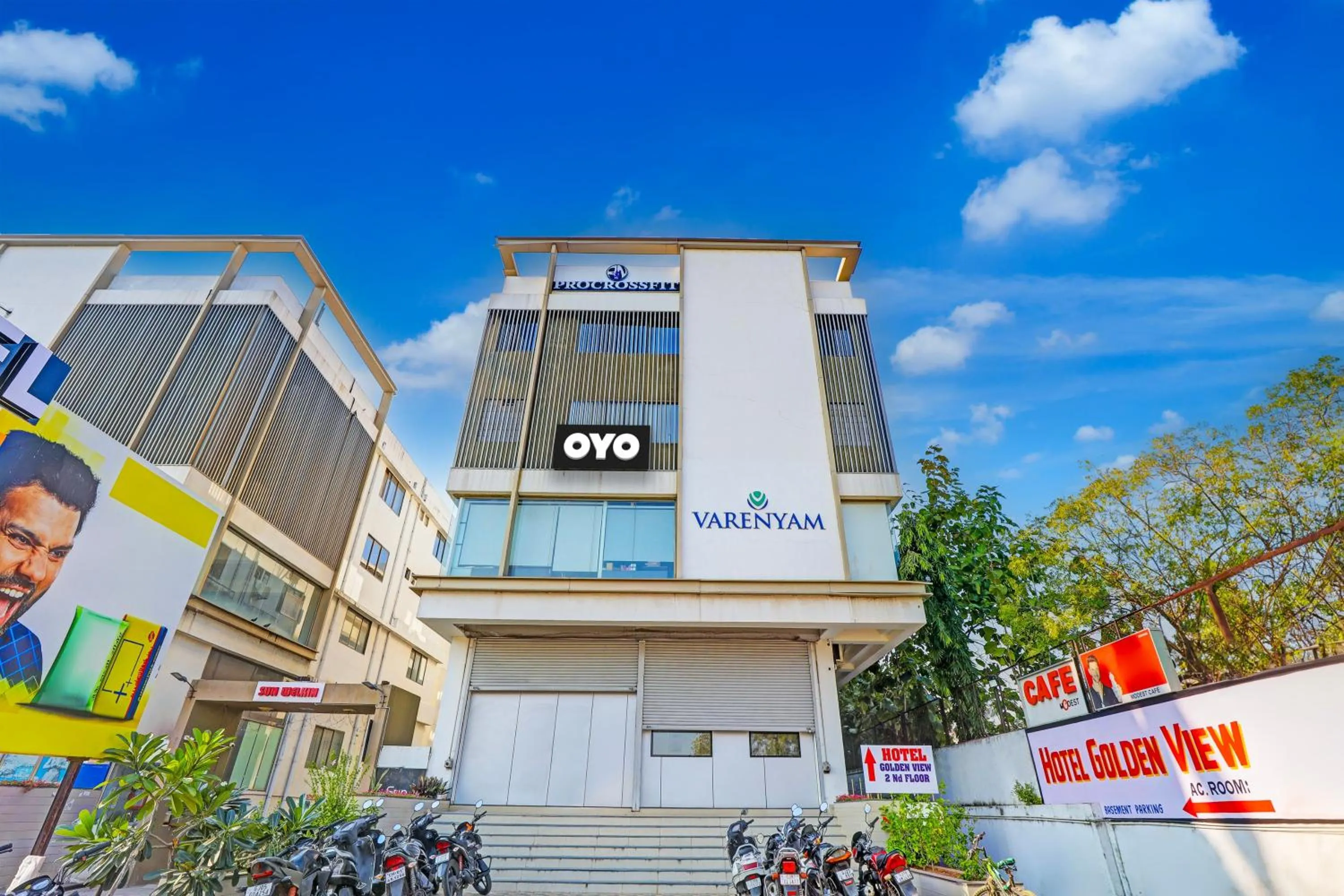 Facade/entrance in Hotel O Golden Near Haroni Road
