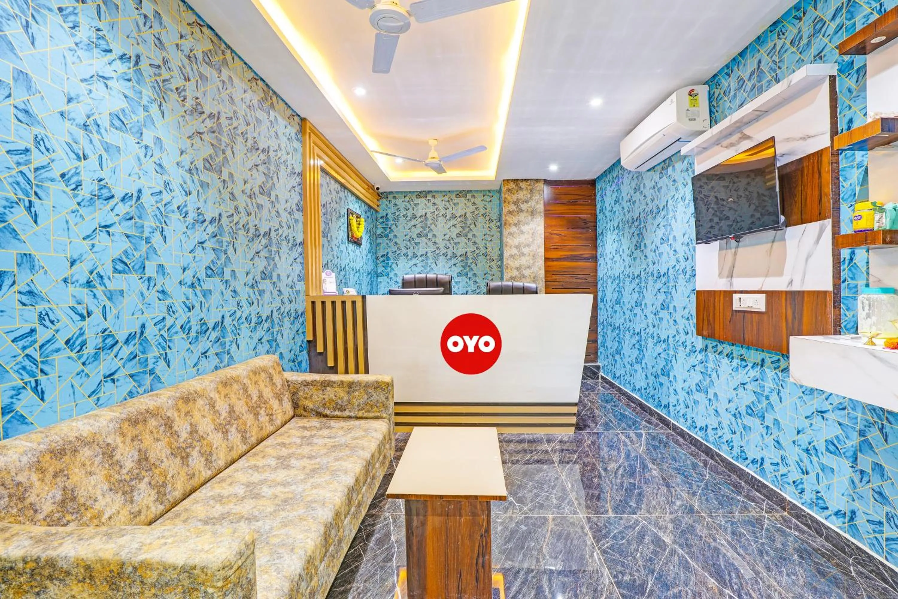 Lobby or reception in Hotel O Golden Near Haroni Road