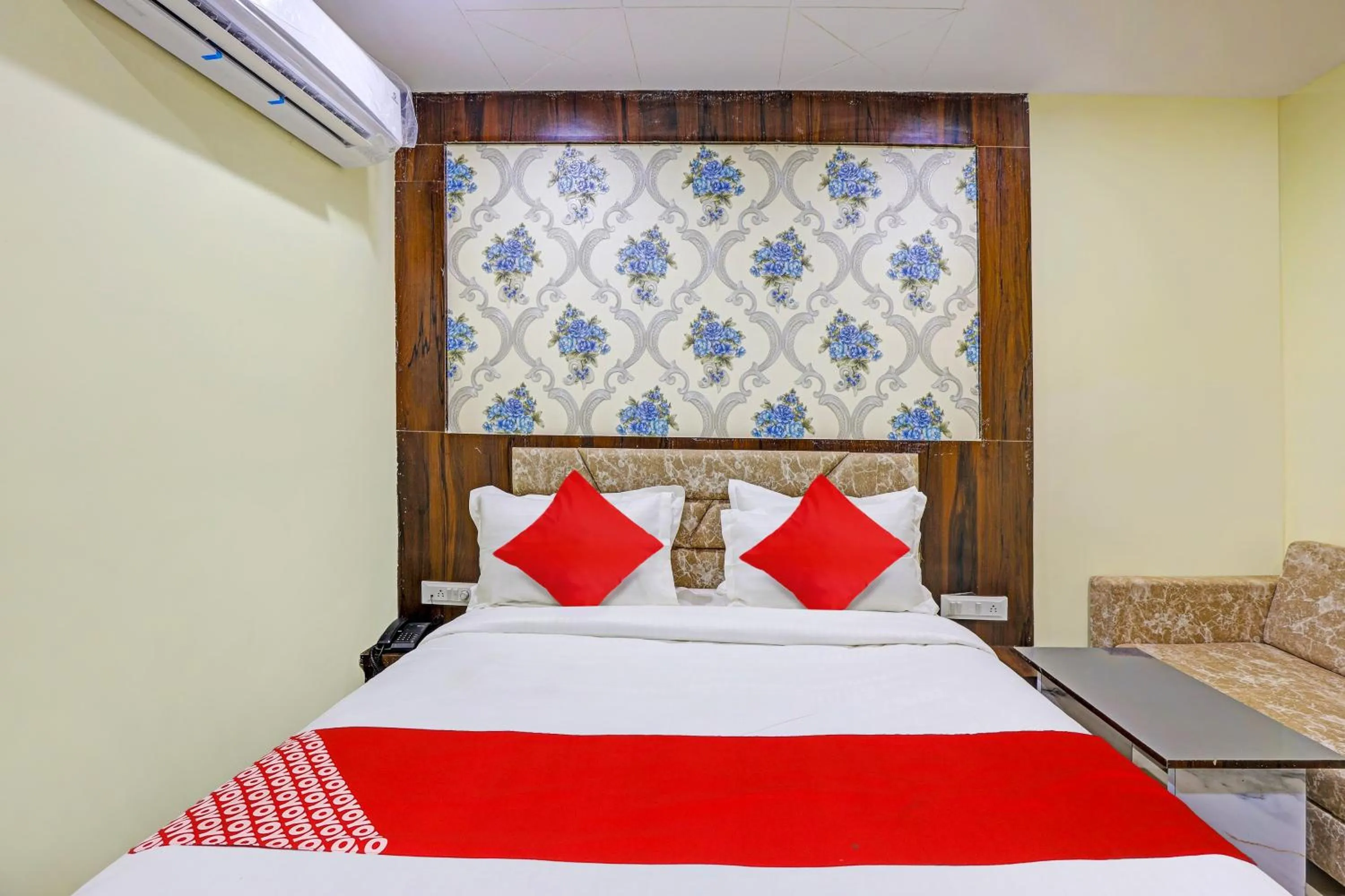 Bedroom, Bed in Hotel O Golden Near Haroni Road