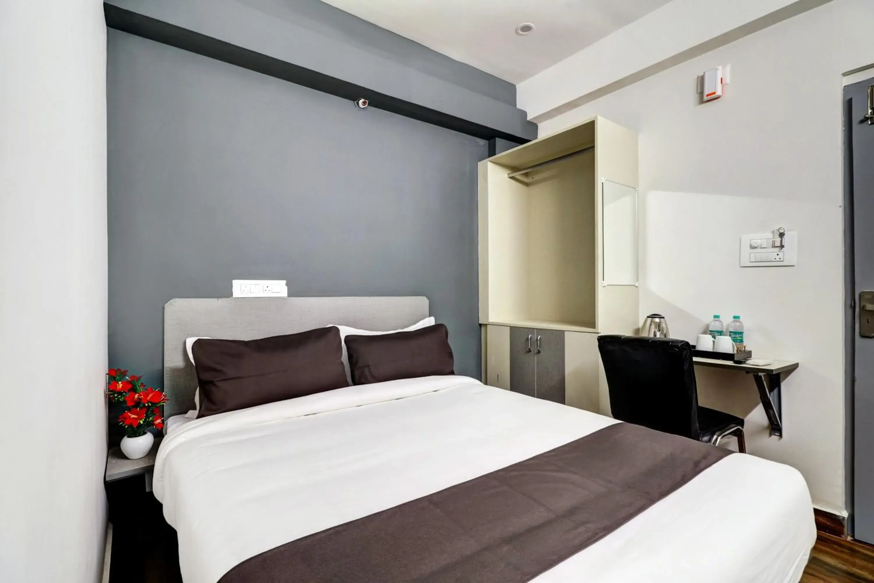 Bedroom, Bed in Super Townhouse Ecity Inn Bedroom, Bed in Super Townhouse Ecity Inn