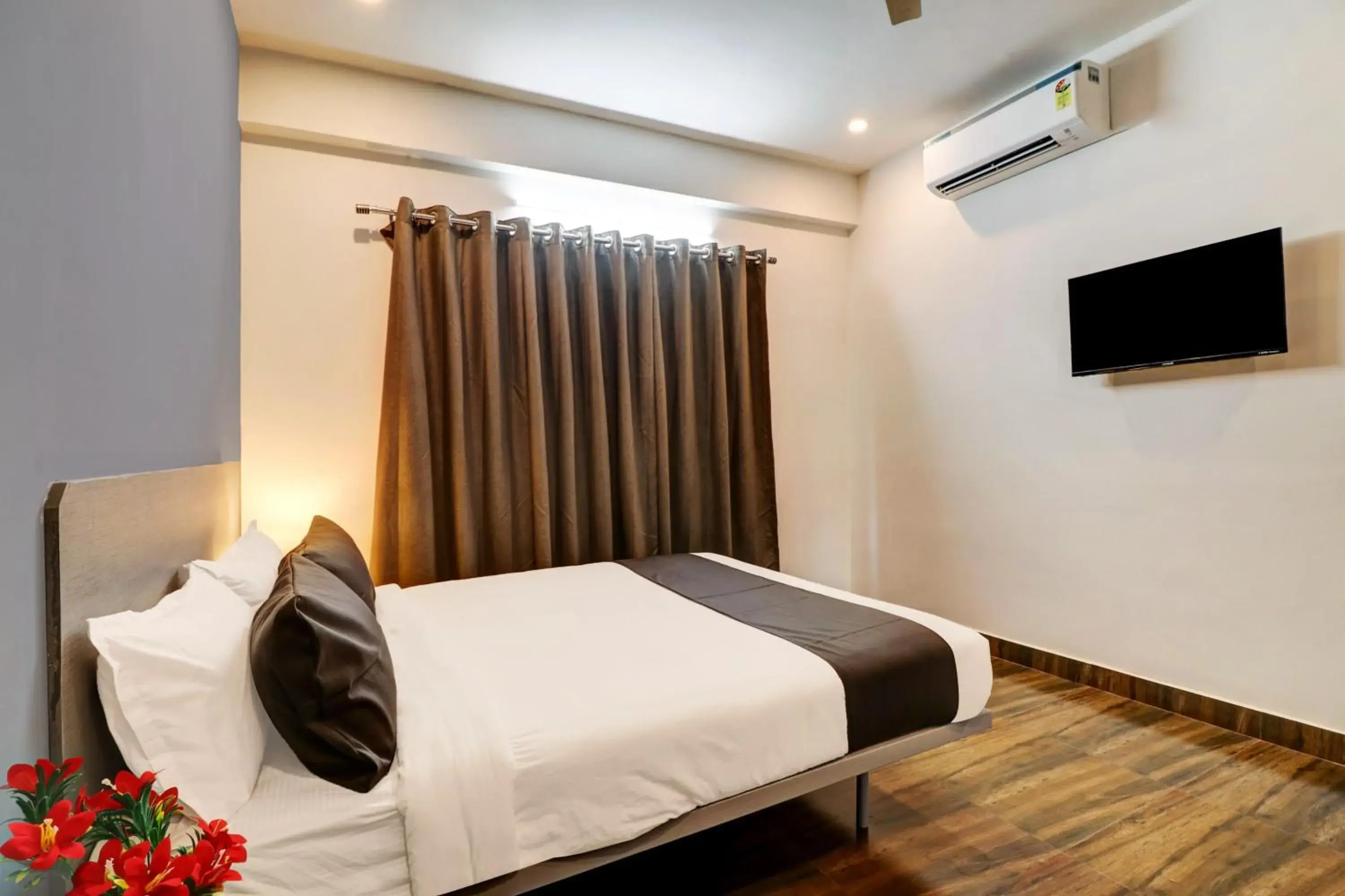 Bedroom, Bed in Super Townhouse Ecity Inn Bedroom, Bed in Super Townhouse Ecity Inn