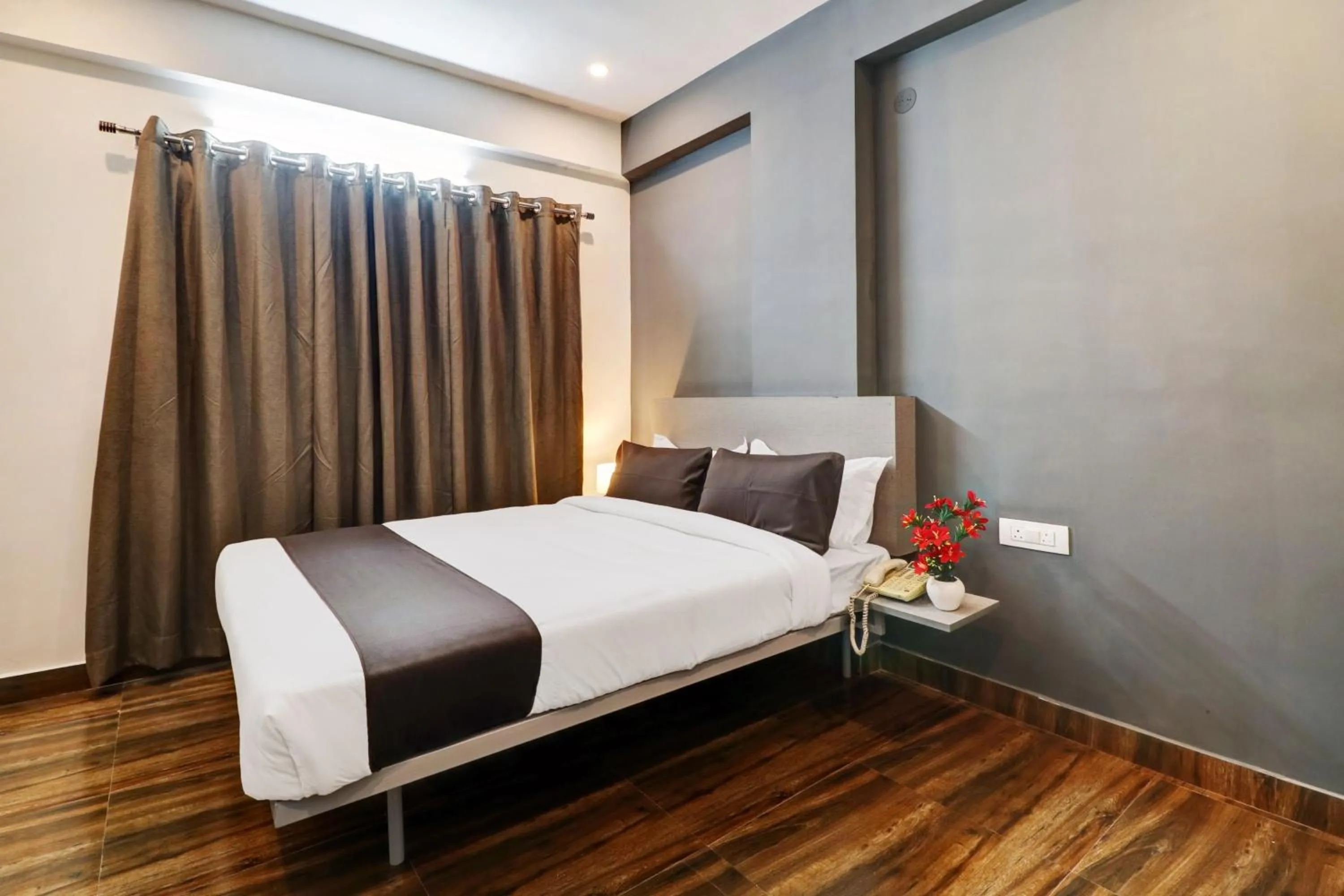 Bedroom, Bed in Super Townhouse Ecity Inn