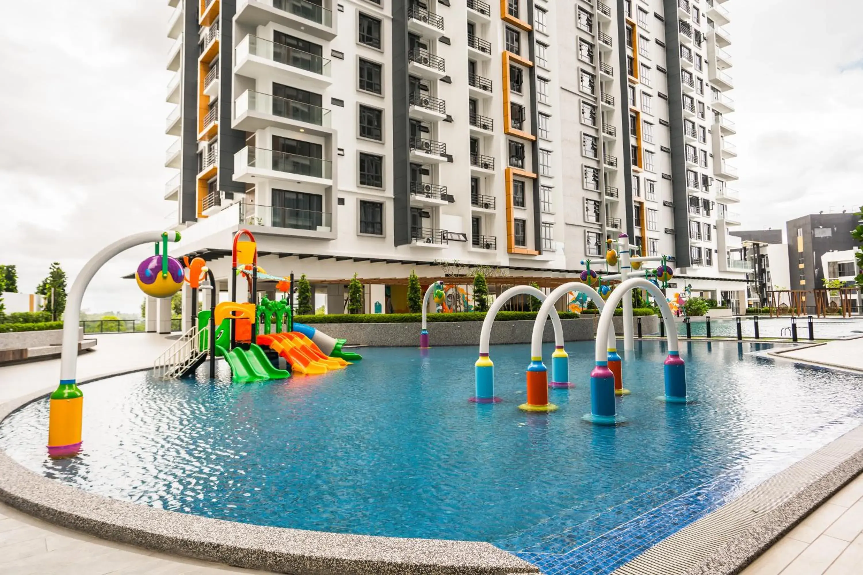 Pool view in K Avenue by CAIRO Pool view in K Avenue by CAIRO