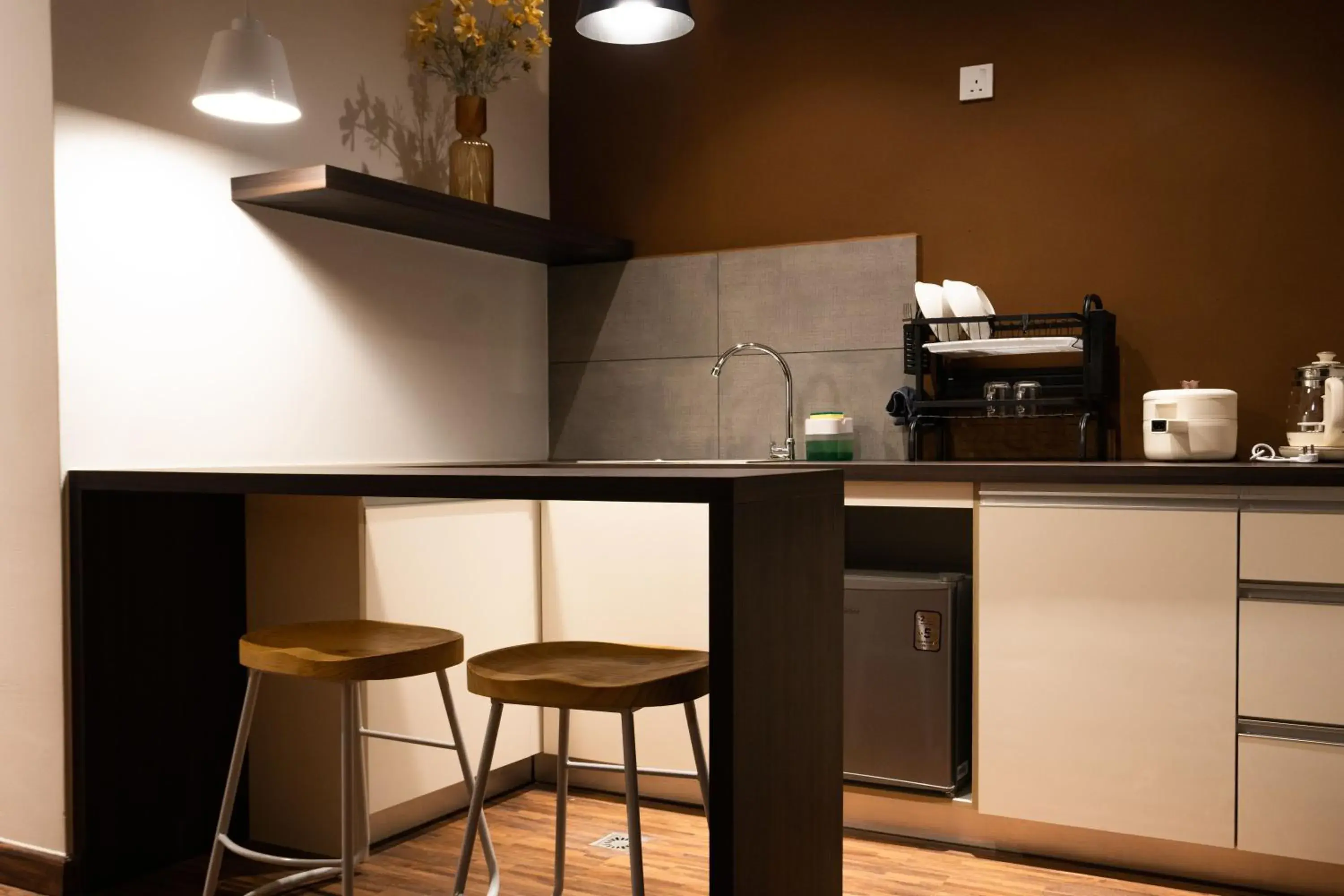 Kitchen or kitchenette in K Avenue by CAIRO Kitchen or kitchenette in K Avenue by CAIRO