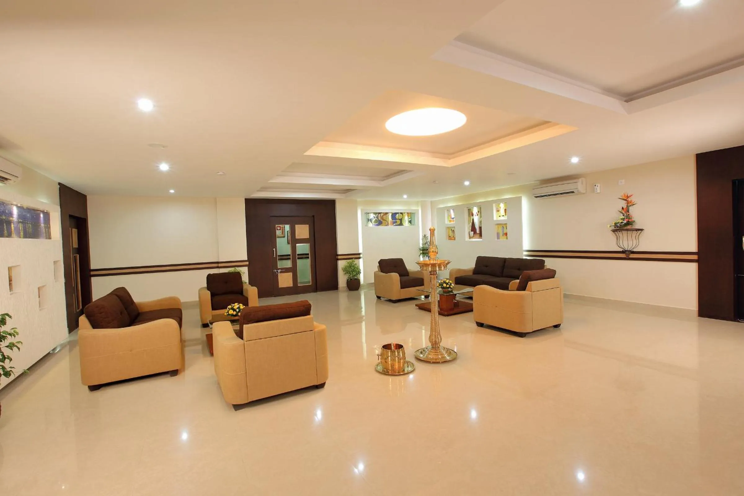 HOTEL SRIVATSA REGENCY