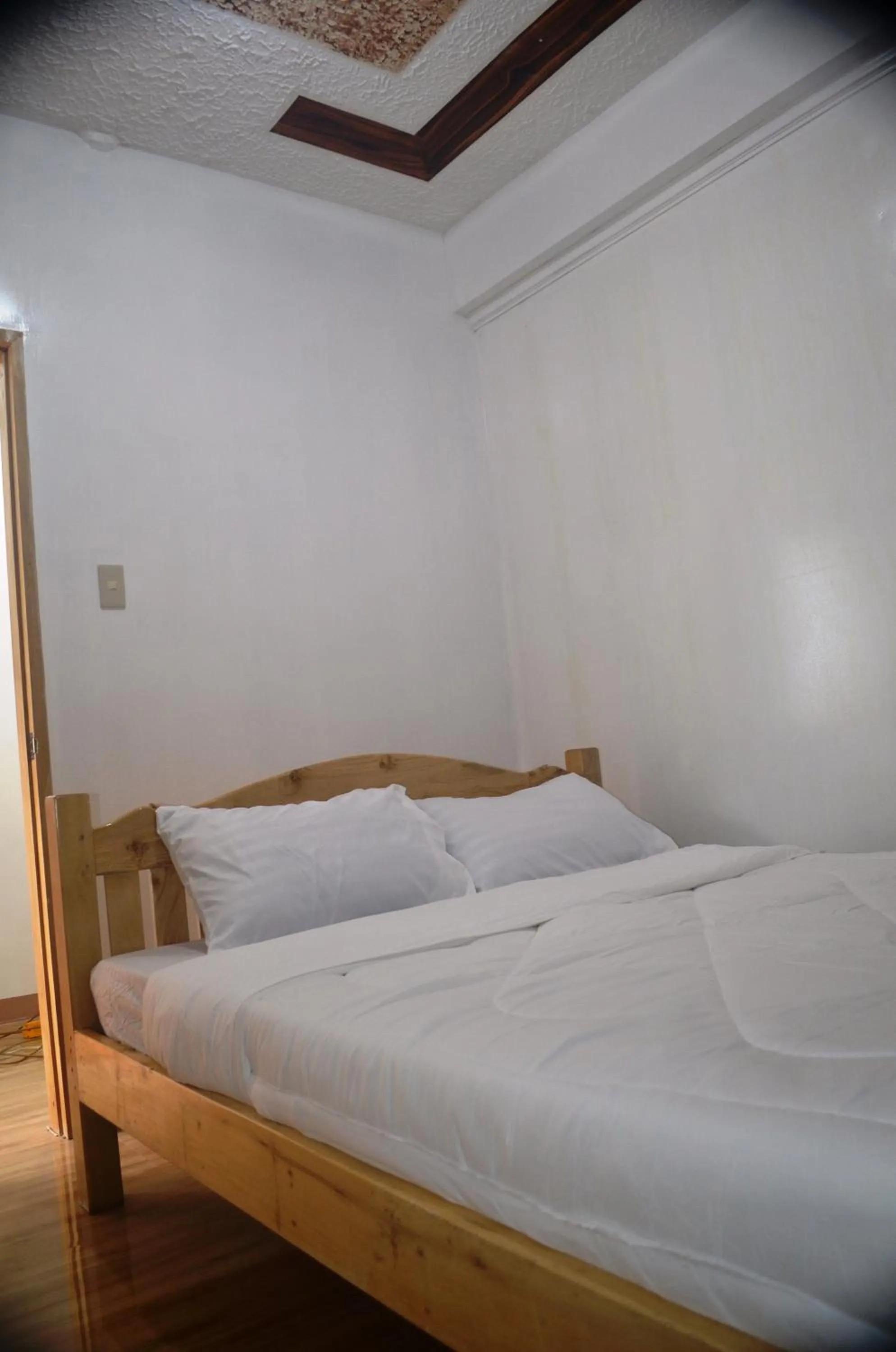 Double Room with Shared Bathroom - single occupancy in Batad Roberto's Abung Inn and Restaurant