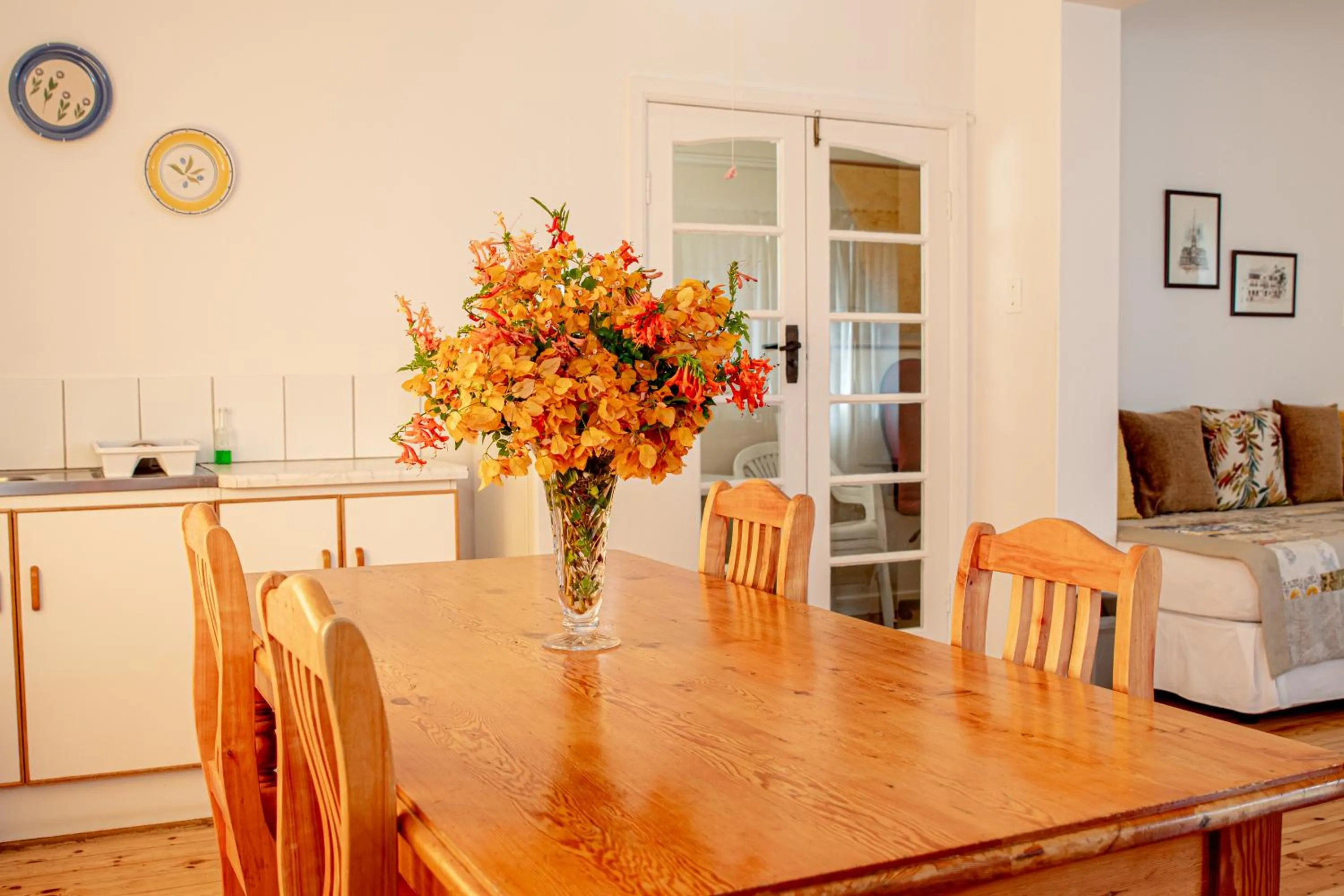 Dining area in 4 Rothman Street B&B