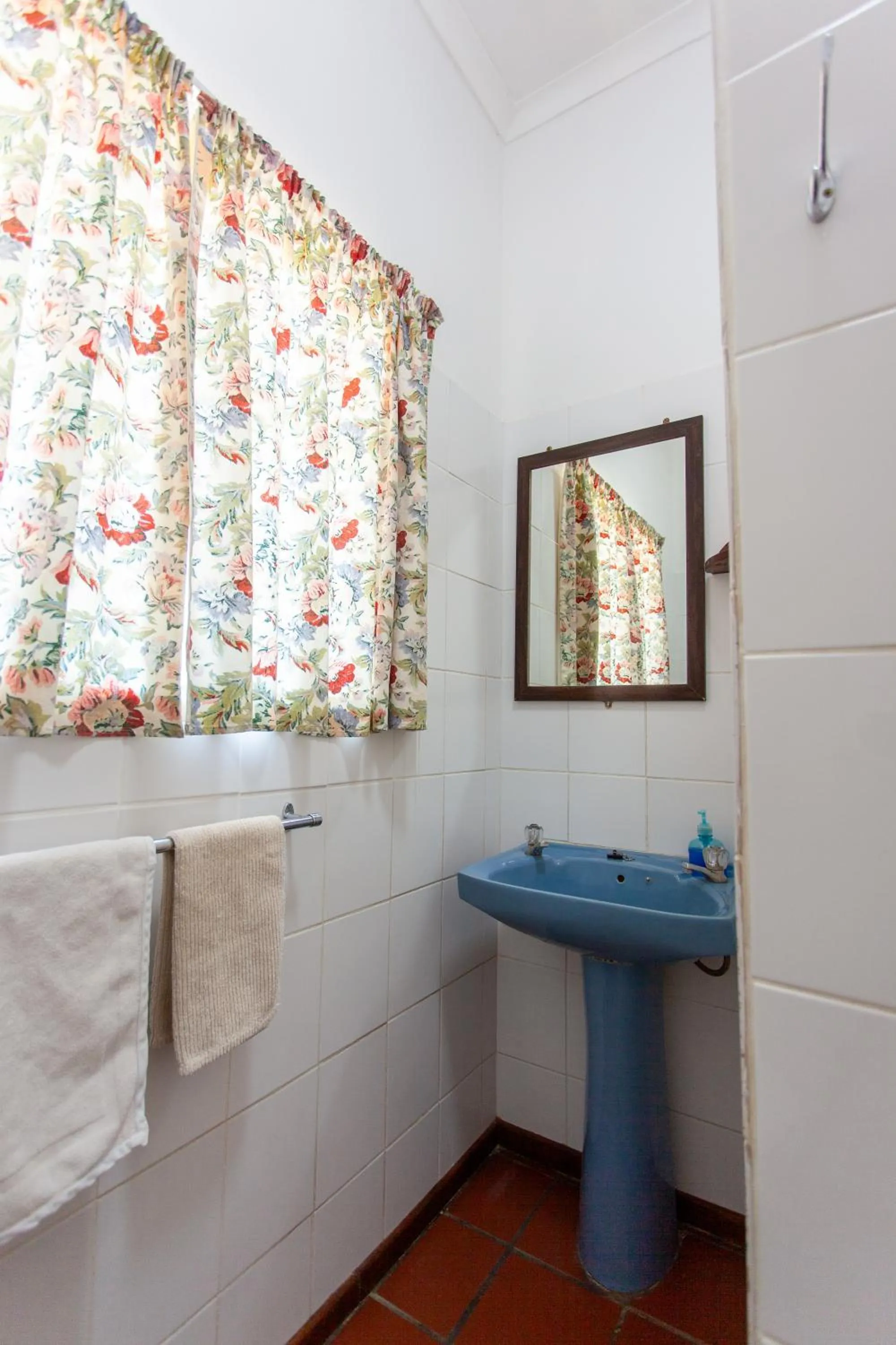 Bathroom in 4 Rothman Street B&B