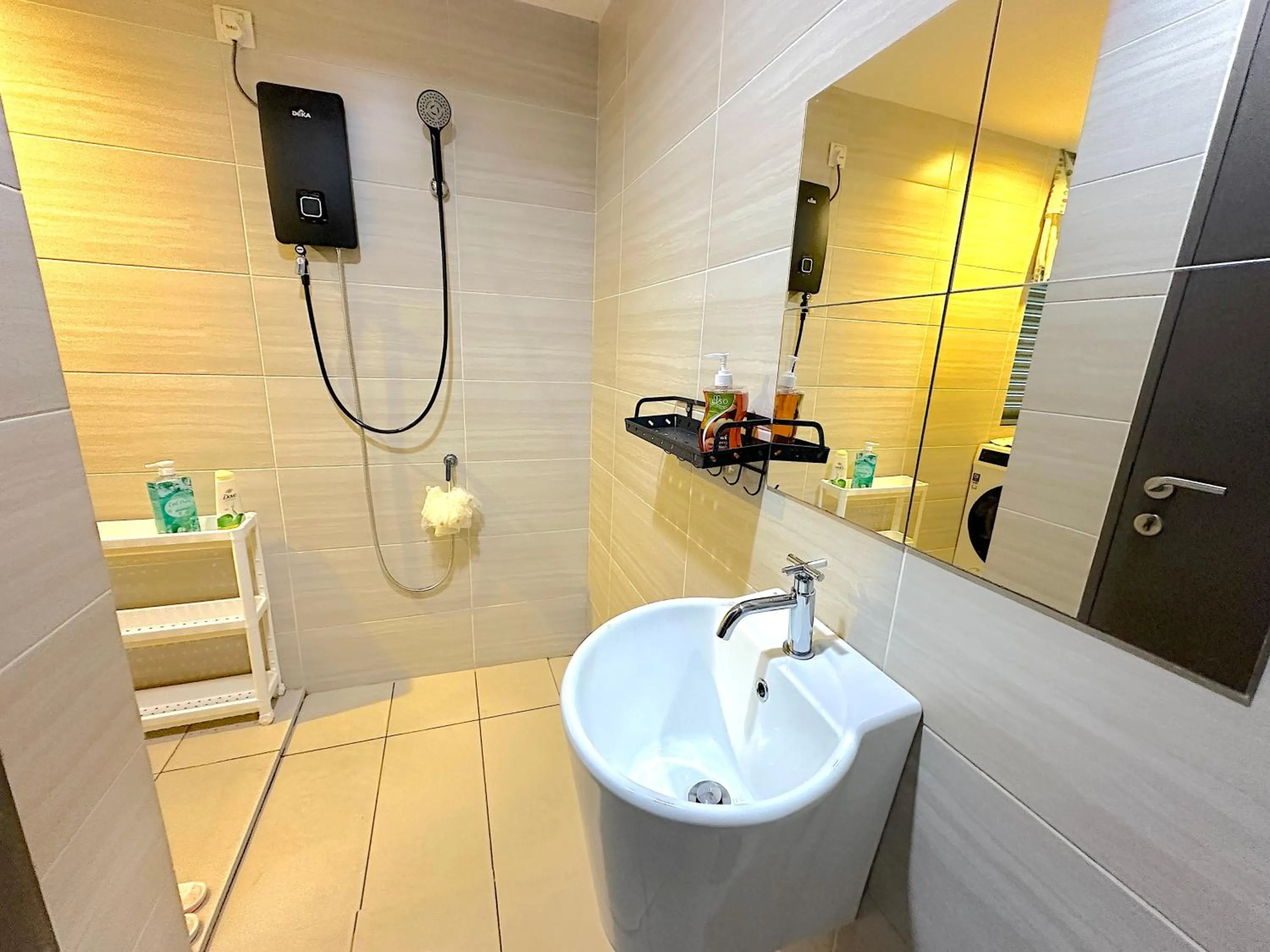 Shower in 3 Towers Jalan Ampang By Serenity Vacation Homes