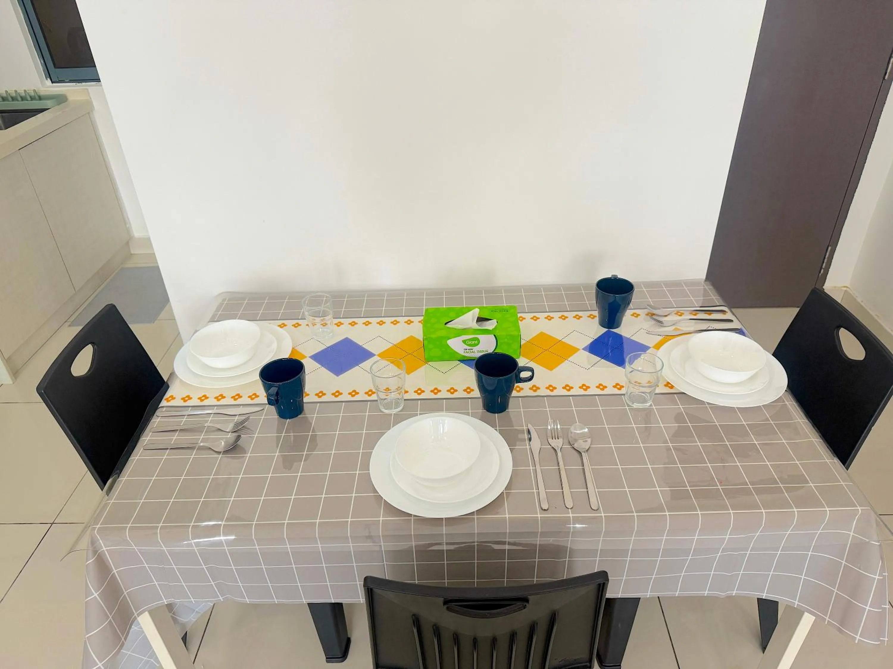 Dining area in 3 Towers Jalan Ampang By Serenity Vacation Homes