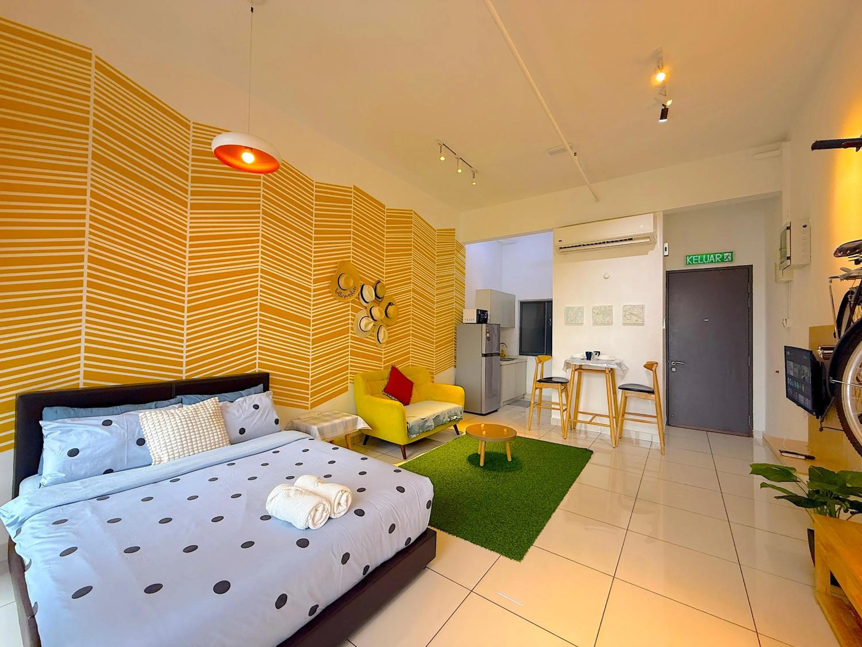 Photo of the whole room, Bed in 3 Towers Jalan Ampang By Serenity Vacation Homes