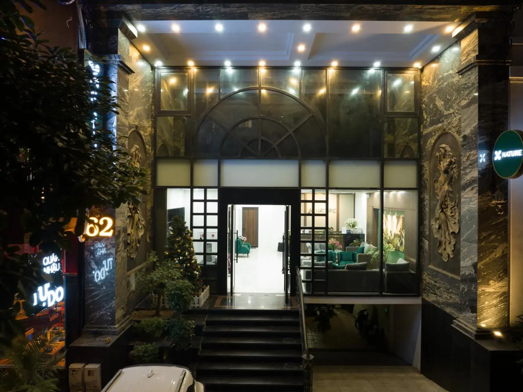 Facade/entrance in Nature Hotel Facade/entrance in Nature Hotel