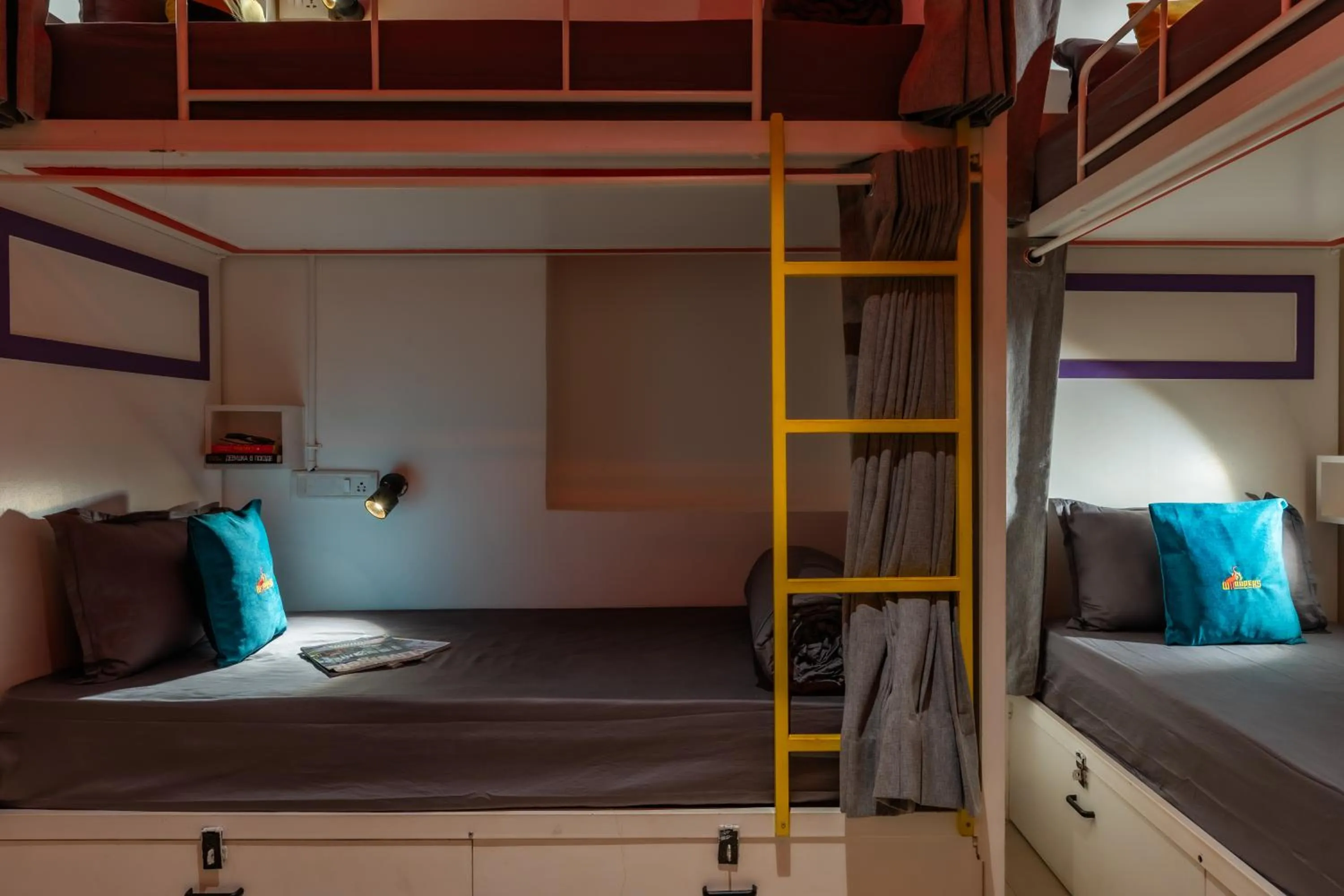 Bed in Whoopers Boutique Hotel Morjim