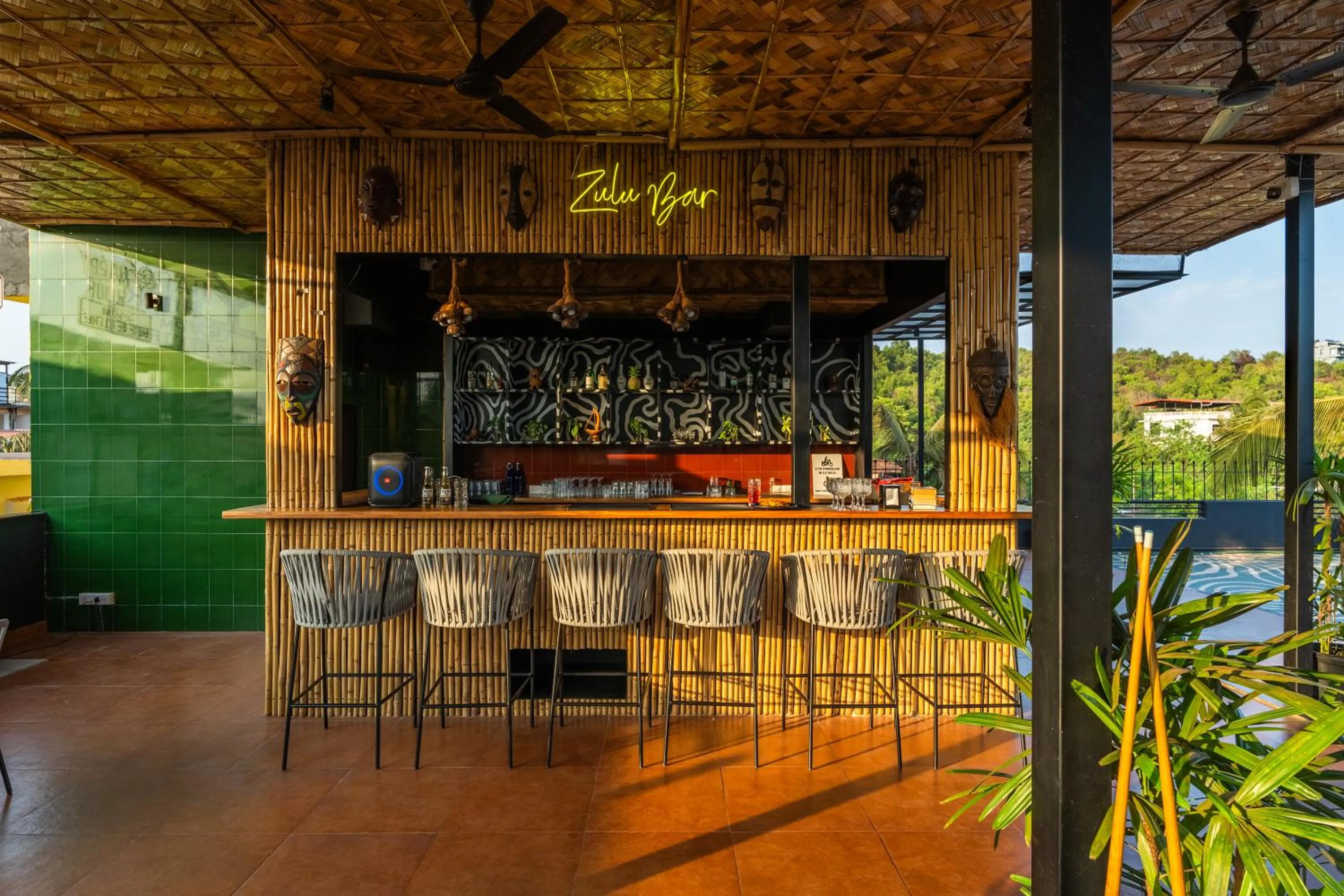 Lounge or bar in Whoopers Boutique Hotel Morjim