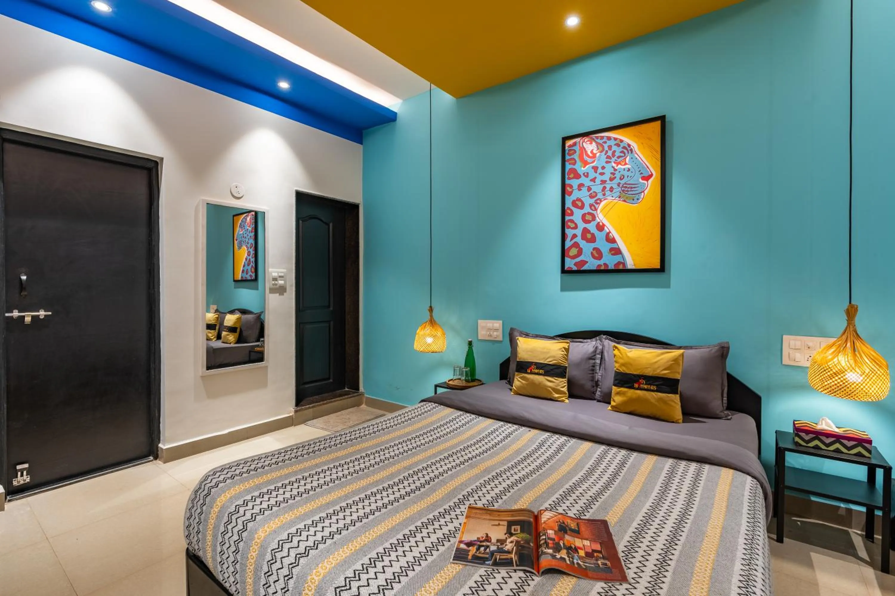 Bed in Whoopers Boutique Hotel Morjim