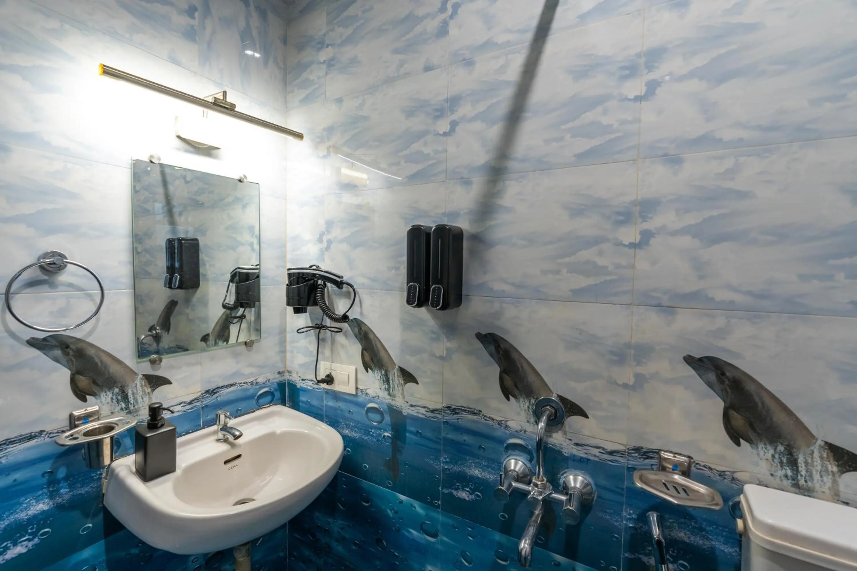 Shower in Whoopers Boutique Hotel Morjim