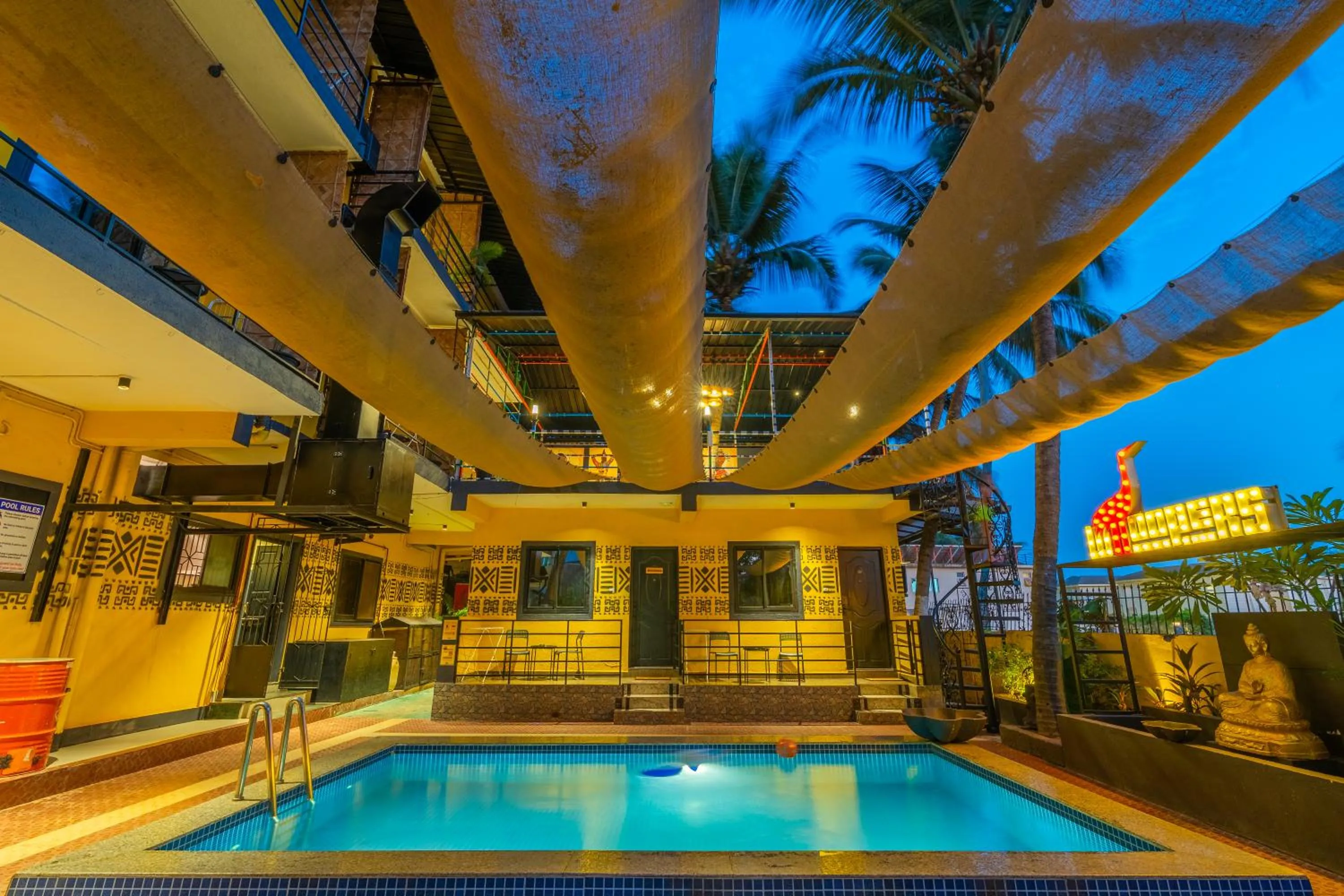 Property building in Whoopers Boutique Hotel Morjim