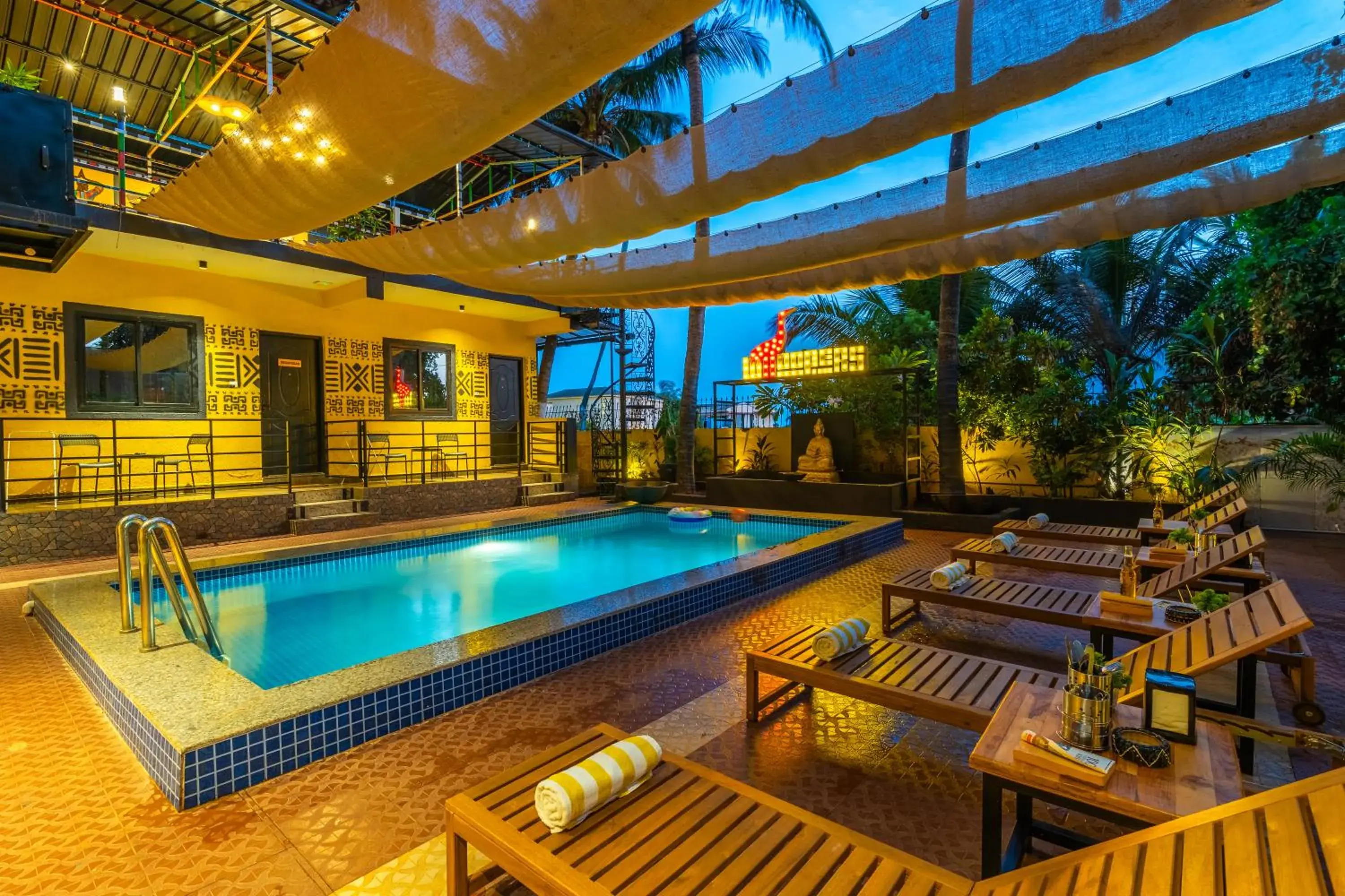 Pool view in Whoopers Boutique Hotel Morjim Pool view in Whoopers Boutique Hotel Morjim