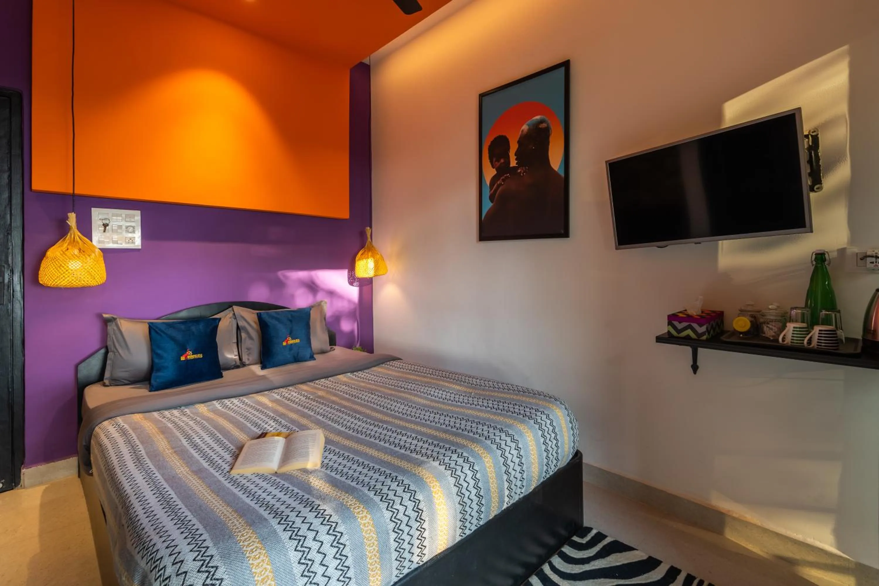 Bed in Whoopers Boutique Hotel Morjim