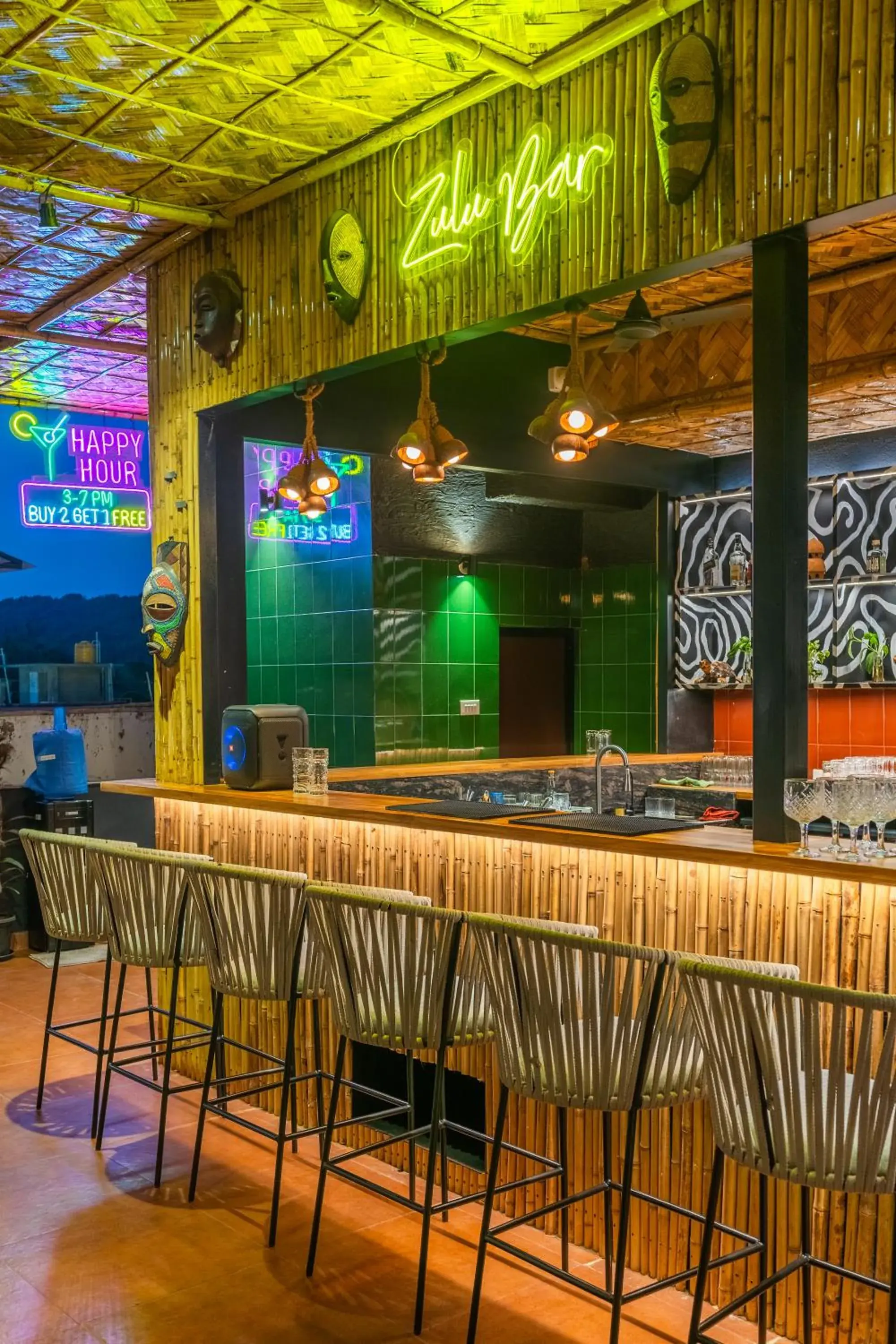 Lounge or bar in Whoopers Boutique Hotel Morjim Lounge or bar in Whoopers Boutique Hotel Morjim