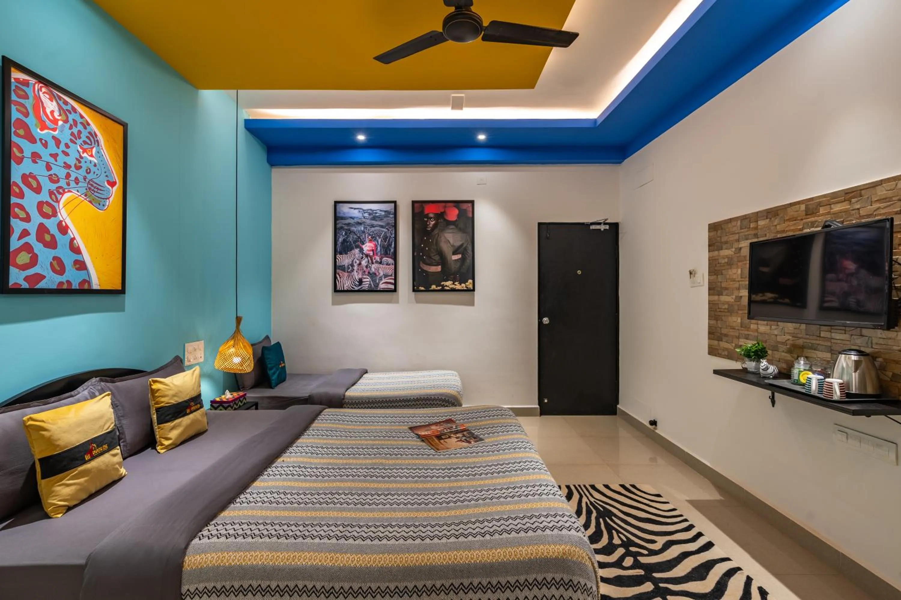 Bed in Whoopers Boutique Hotel Morjim