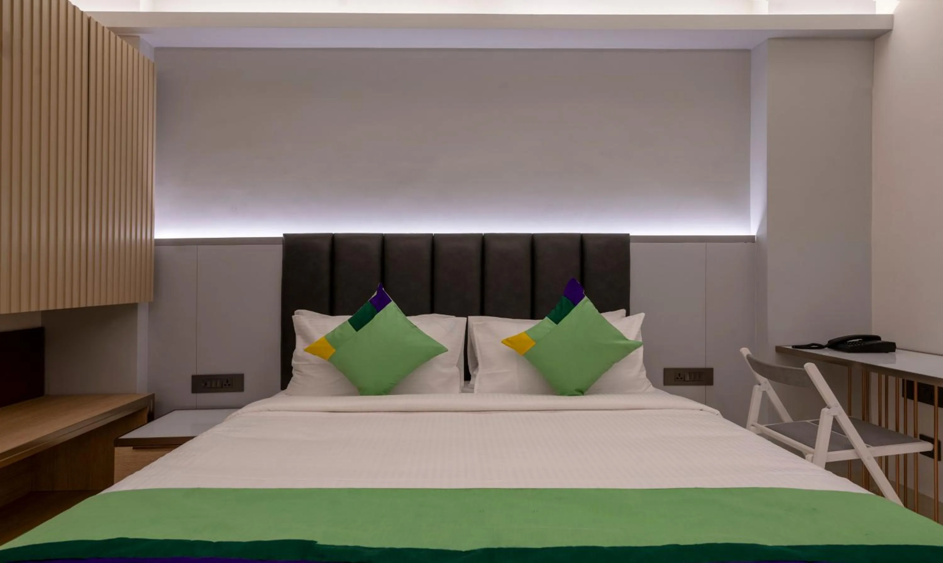 Bed in Treebo Premium D Consulate