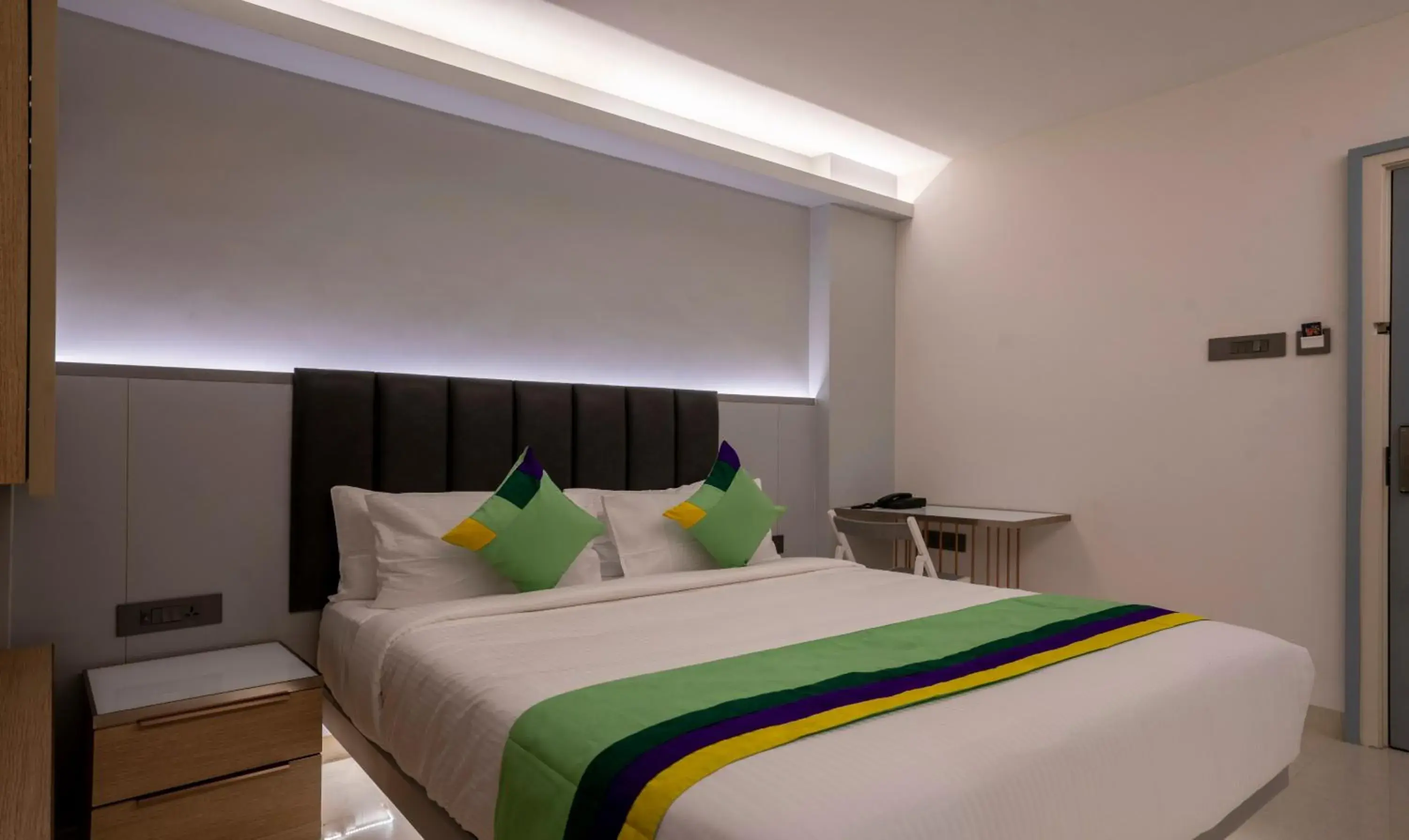 Bed in Treebo Premium D Consulate Bed in Treebo Premium D Consulate