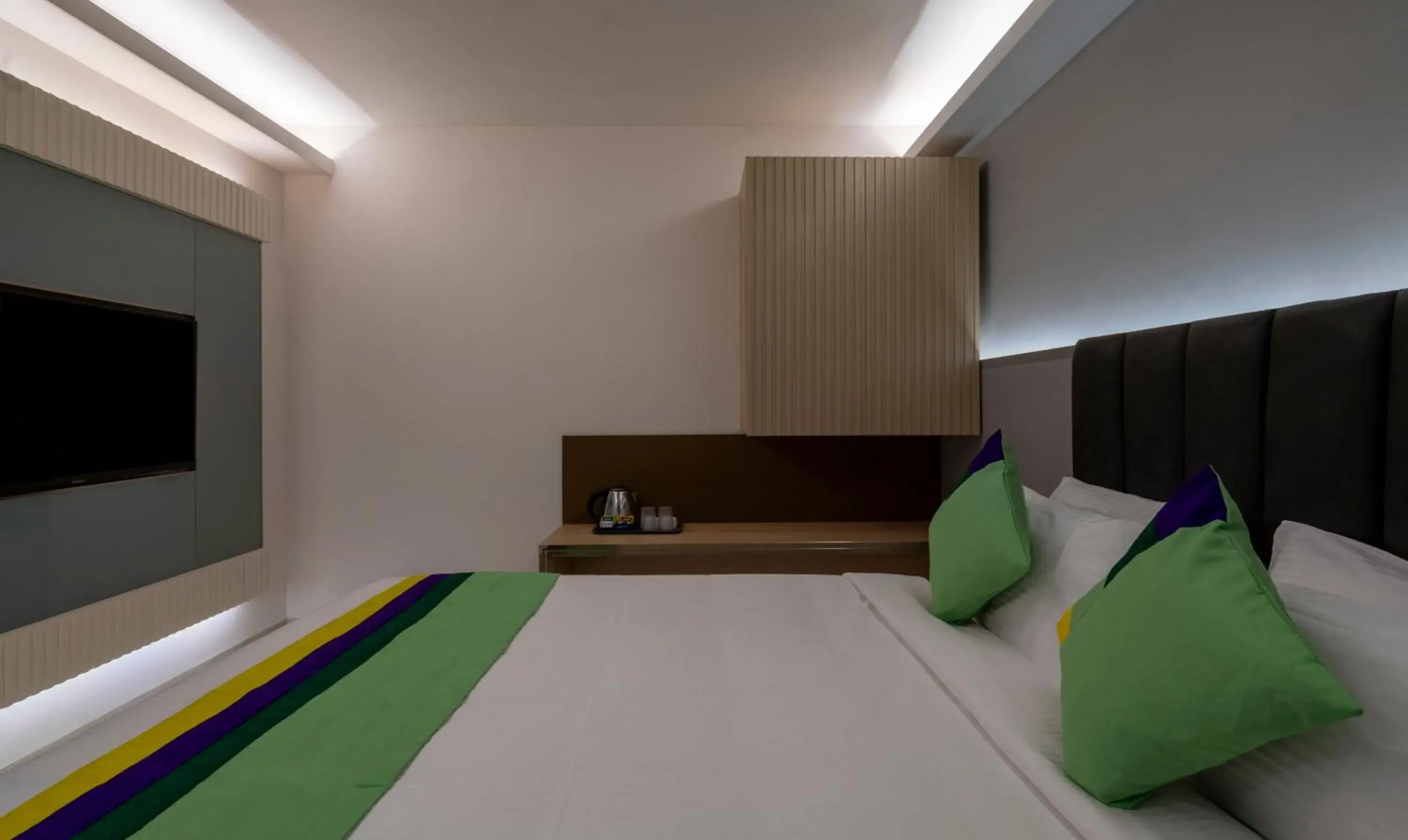 Bedroom, Bed in Treebo Premium D Consulate Bedroom, Bed in Treebo Premium D Consulate