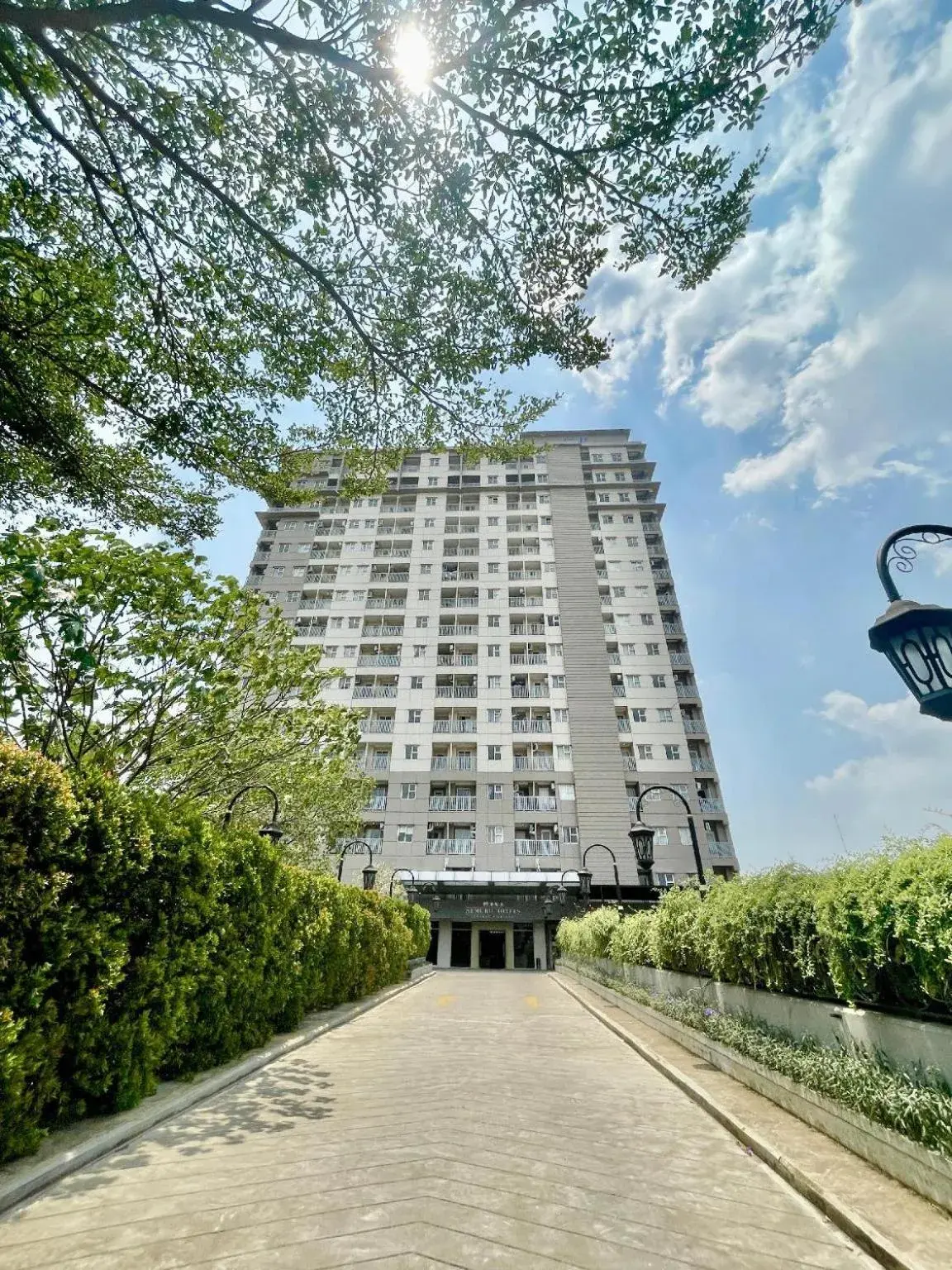 Property building in Nemuru Hotel Ciputat Property building in Nemuru Hotel Ciputat