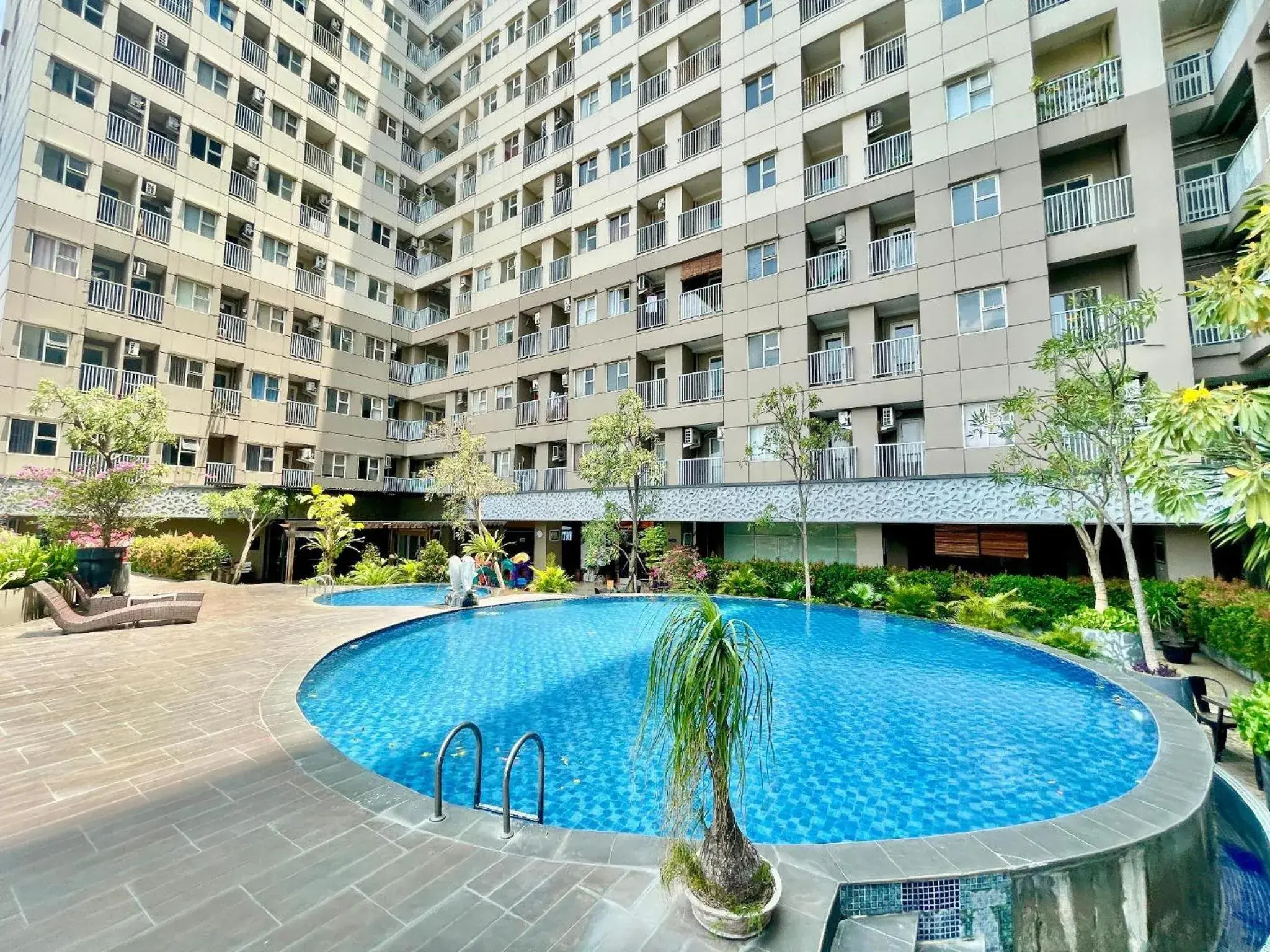 Property building in Nemuru Hotel Ciputat Property building in Nemuru Hotel Ciputat