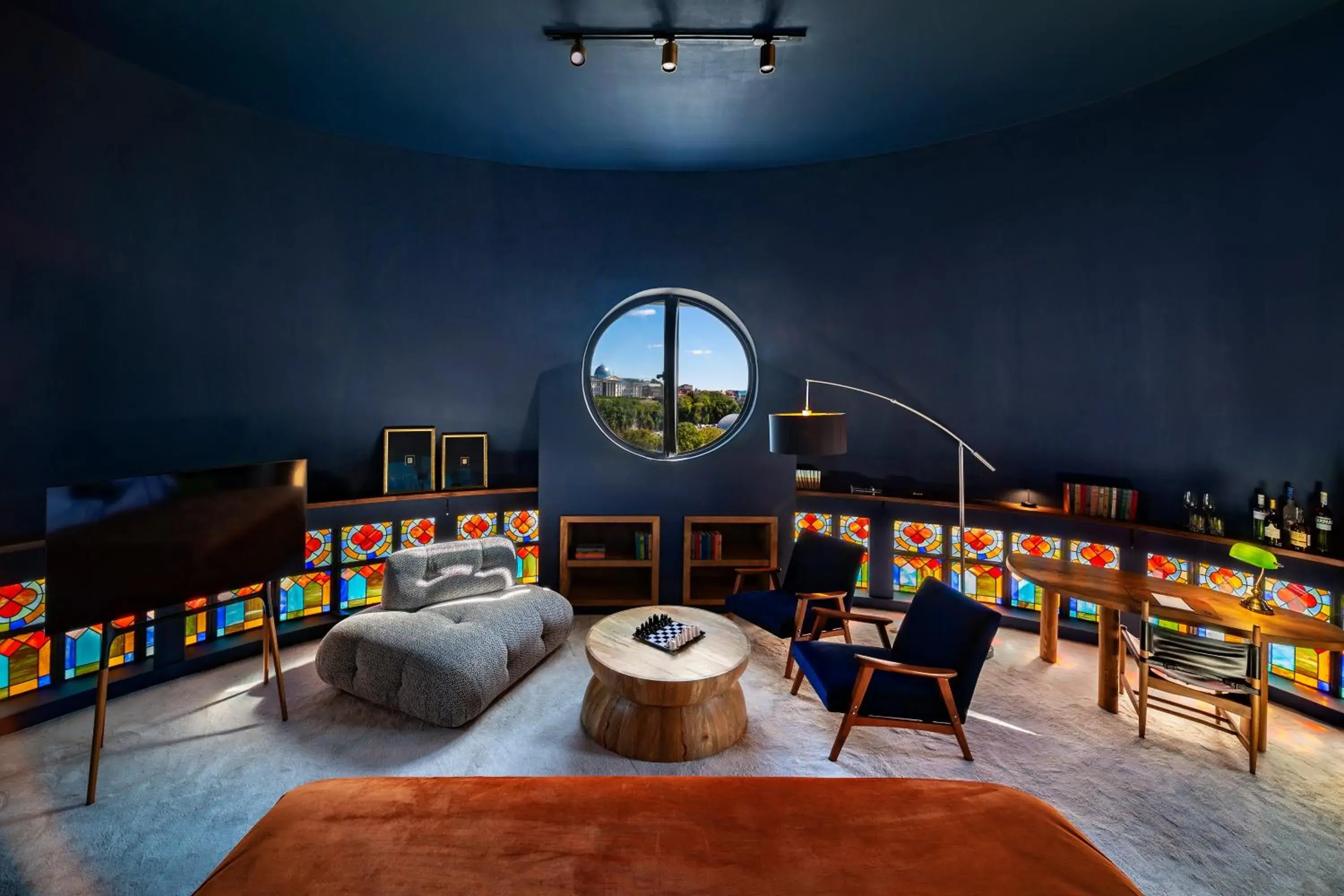 Suite with Hot Tub in Zorba&Bond Boutique Hotel Suite with Hot Tub in Zorba&Bond Boutique Hotel