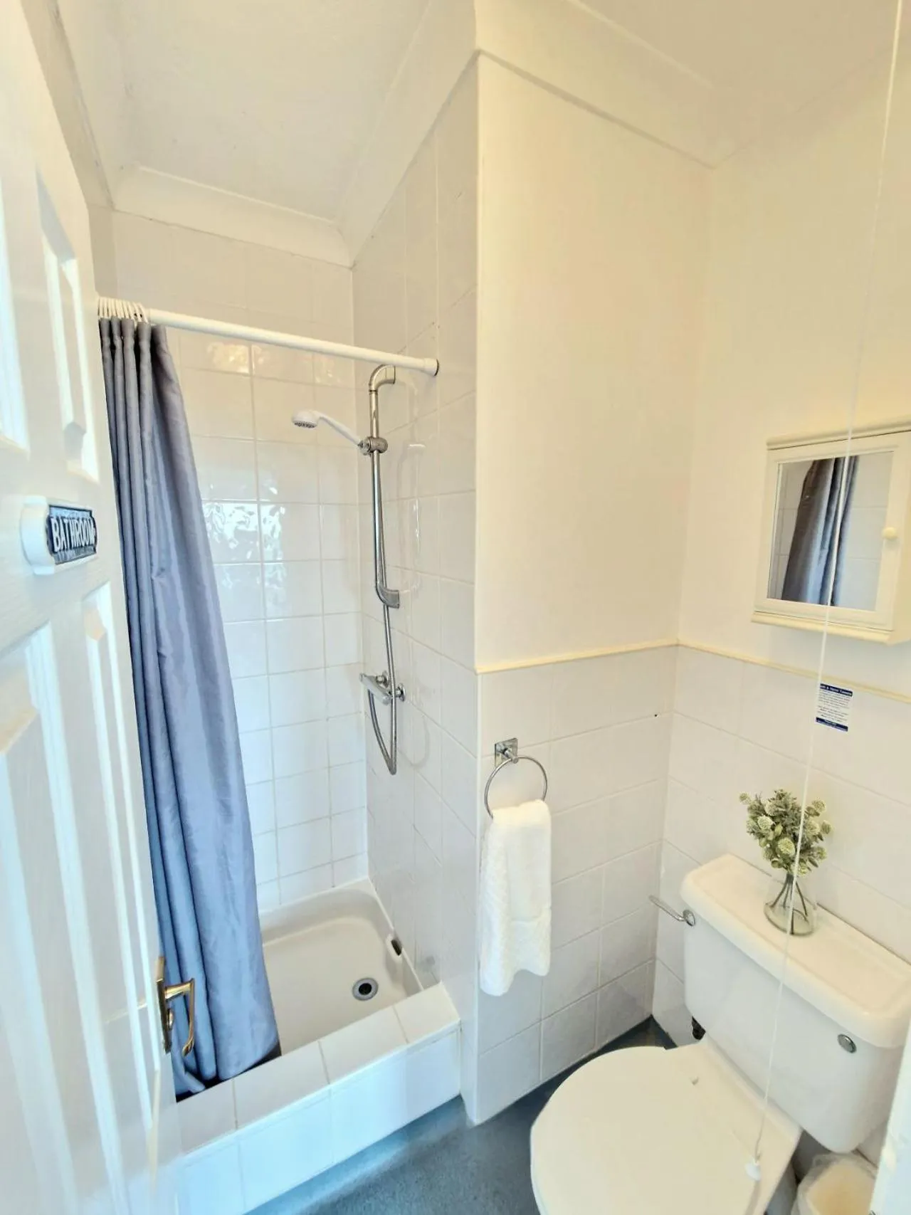 Shower in The Kensington