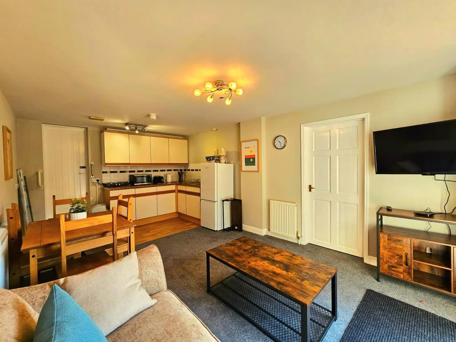 TV and multimedia in The Kensington