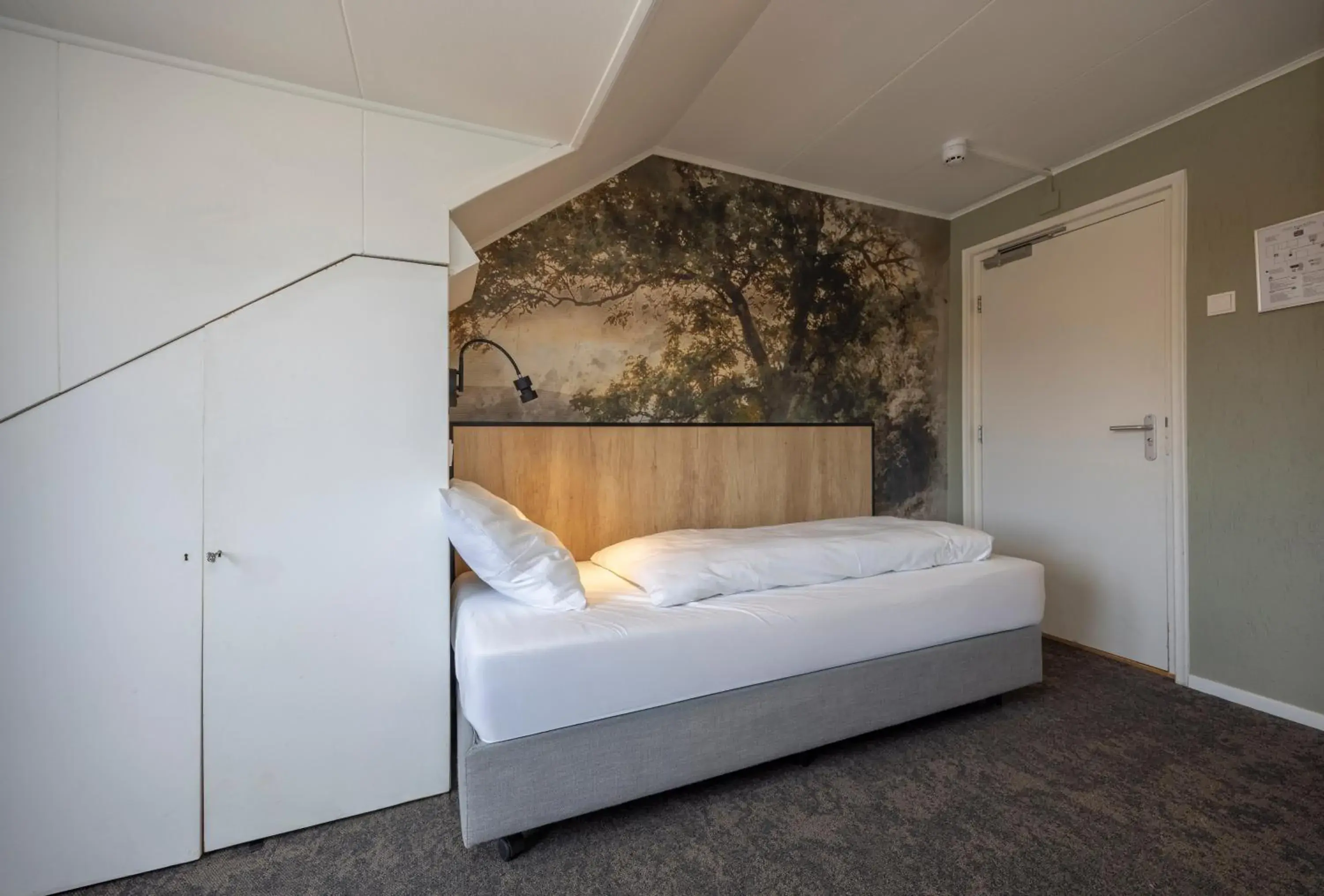 Bed in Fletcher Hotel Restaurant Bon Repos Bed in Fletcher Hotel Restaurant Bon Repos